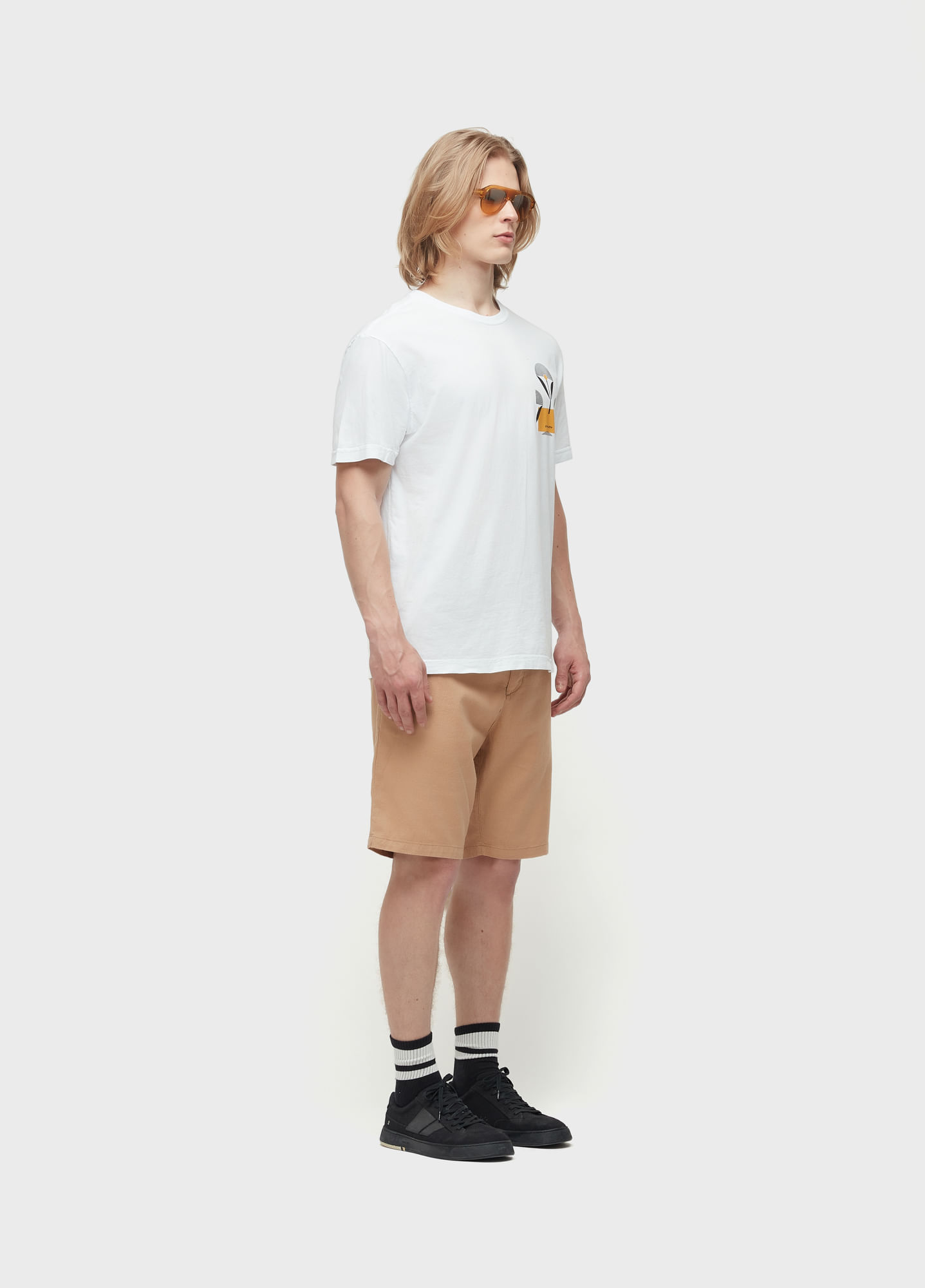 T-shirt stone flower sun