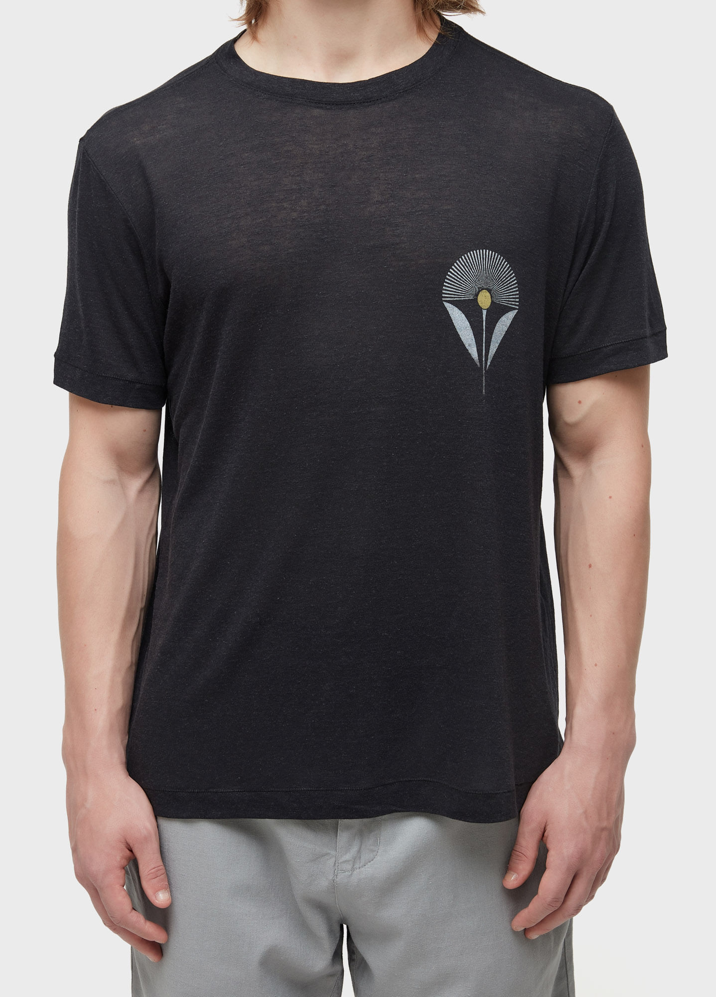 T-shirt light linen flower sun