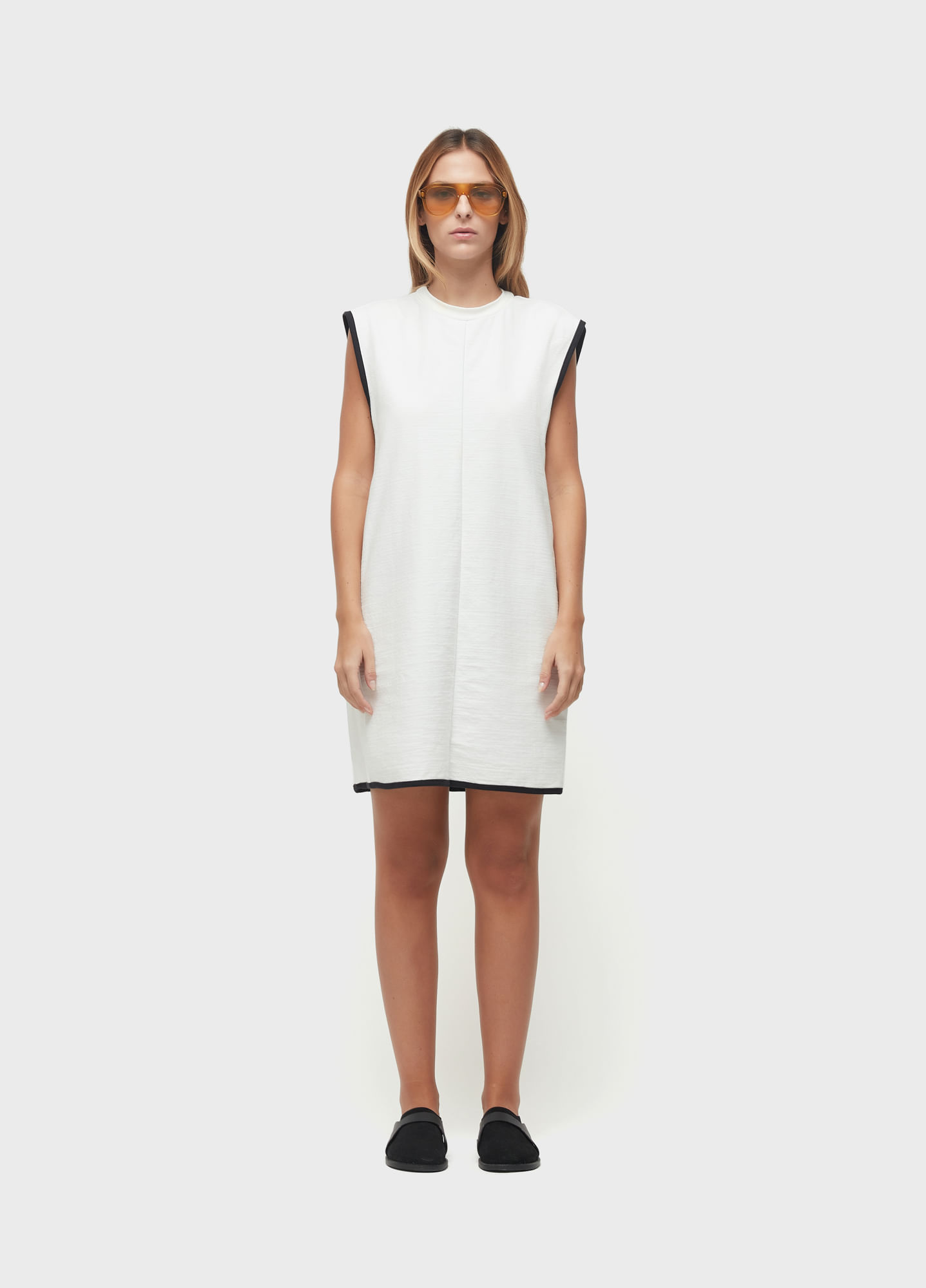Vestido curto moletom outline double