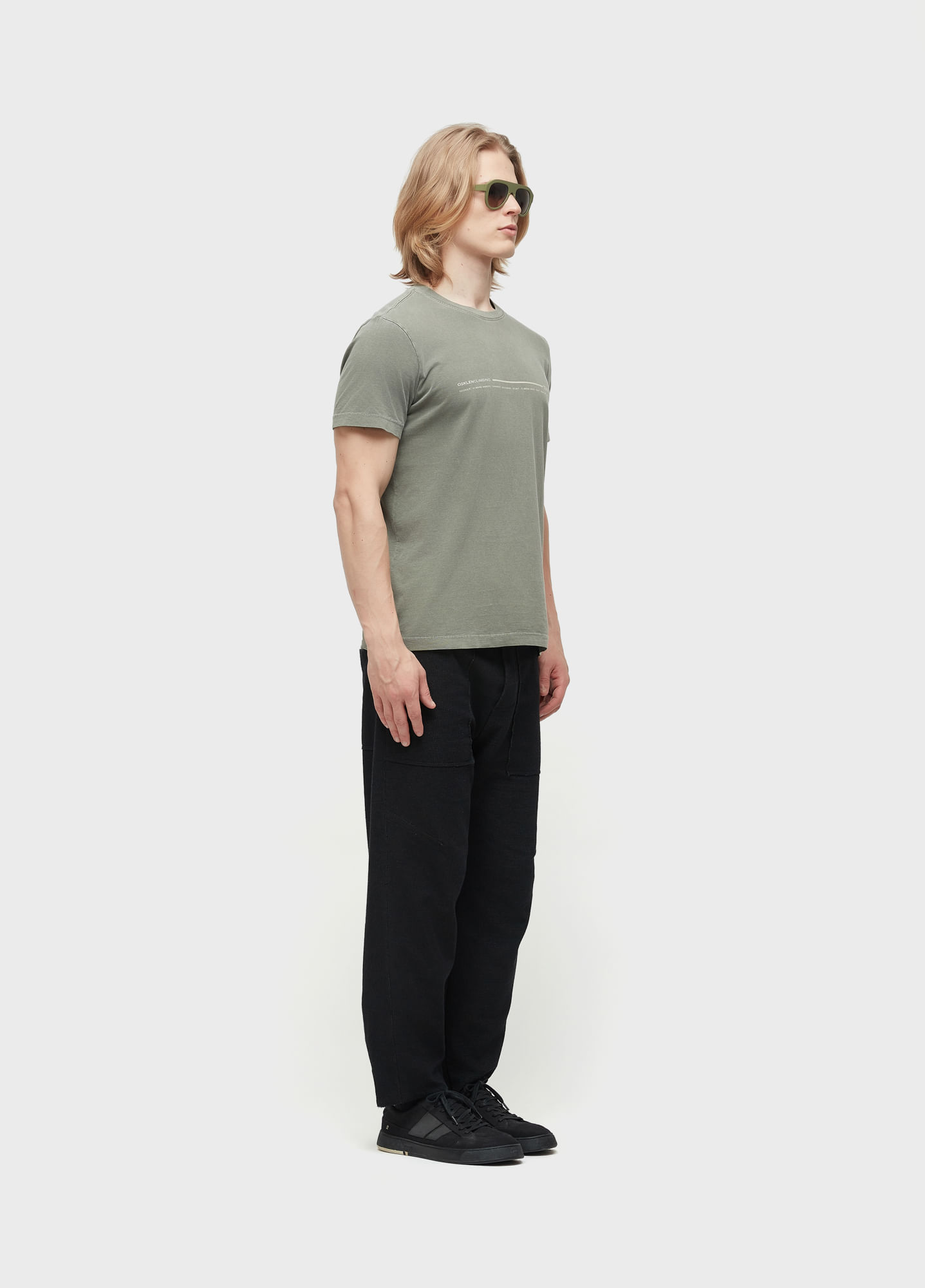 T-shirt stone climbing