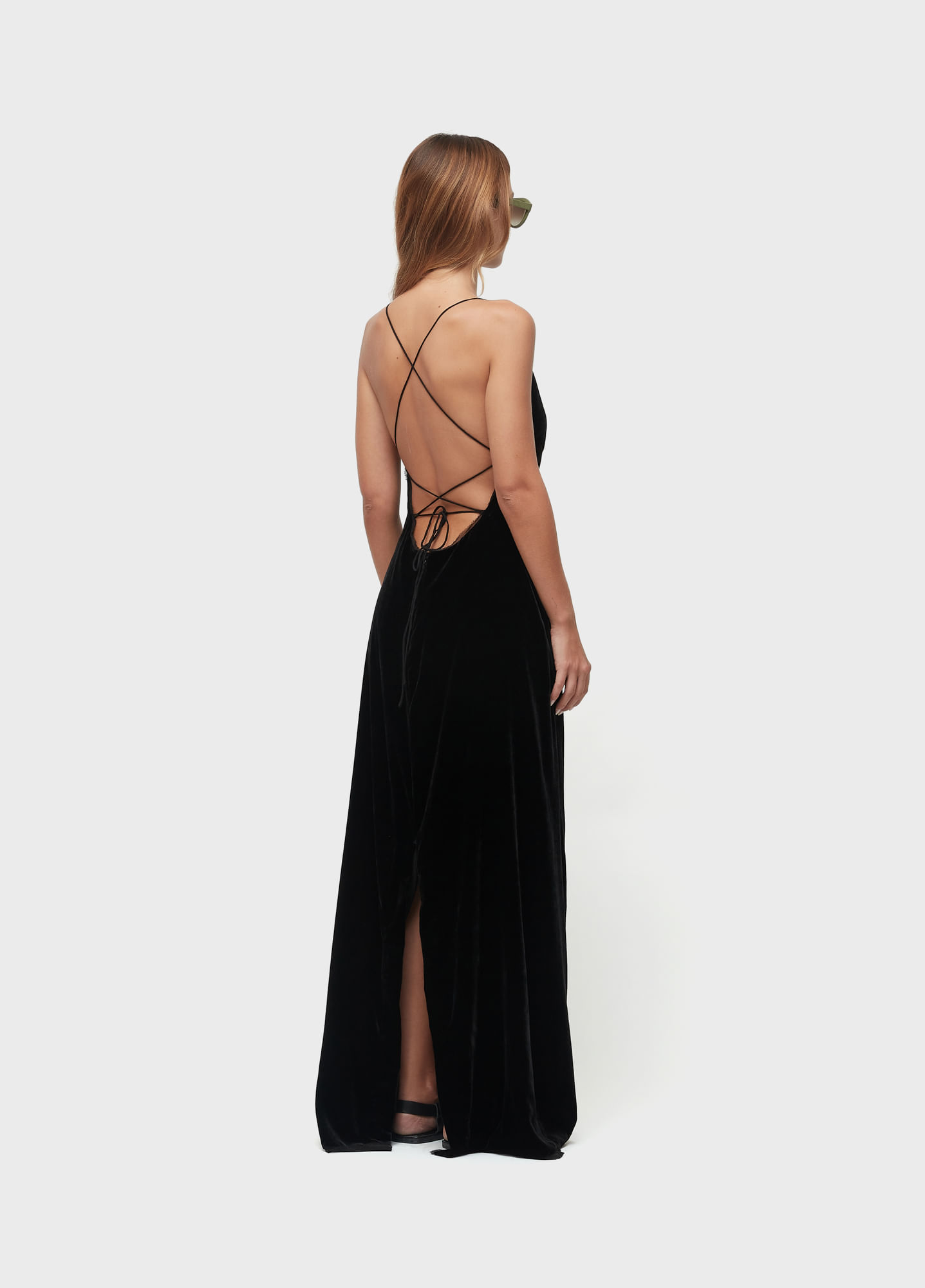 Vestido alças velvet bordado