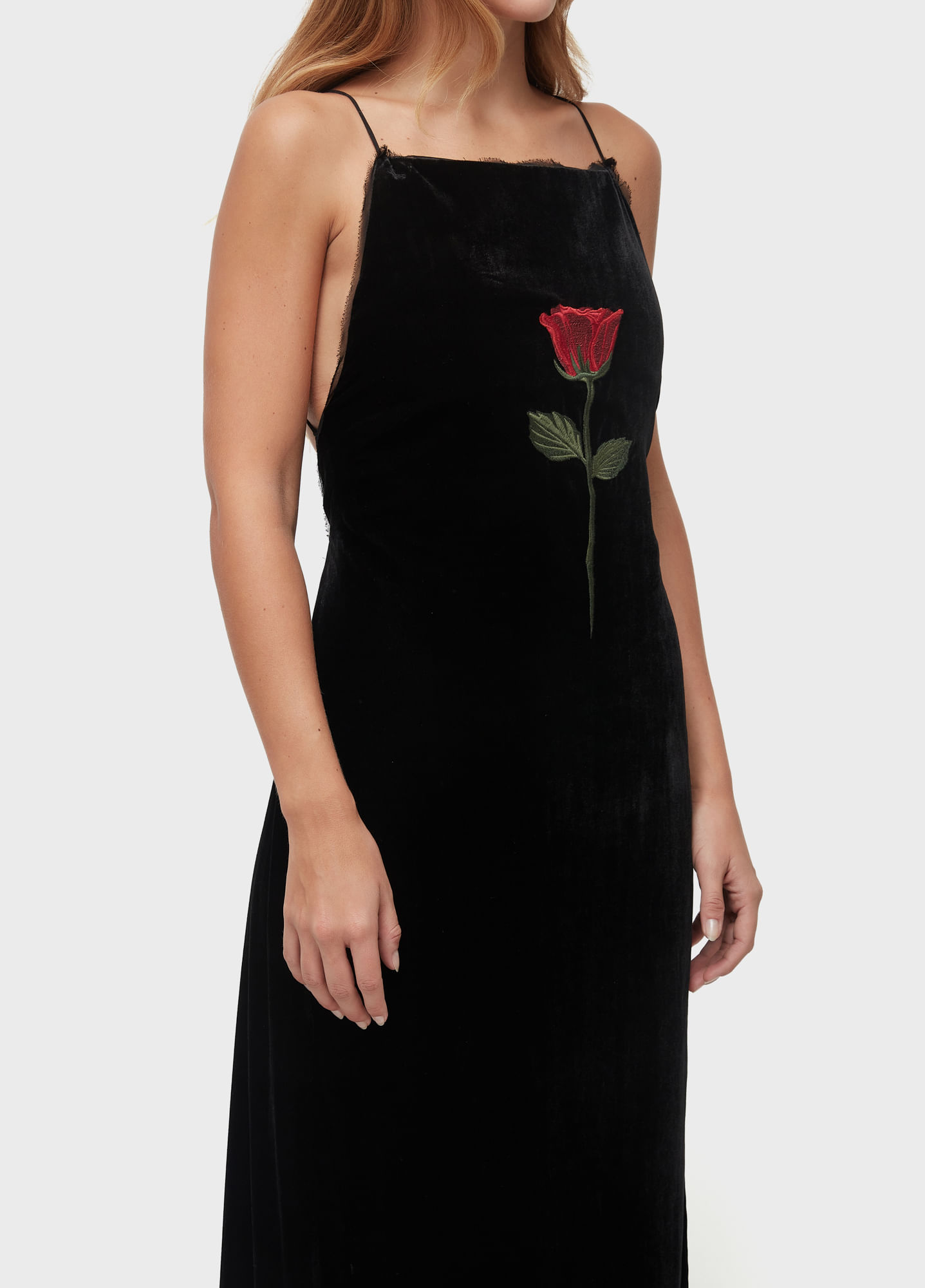 Vestido alças velvet bordado