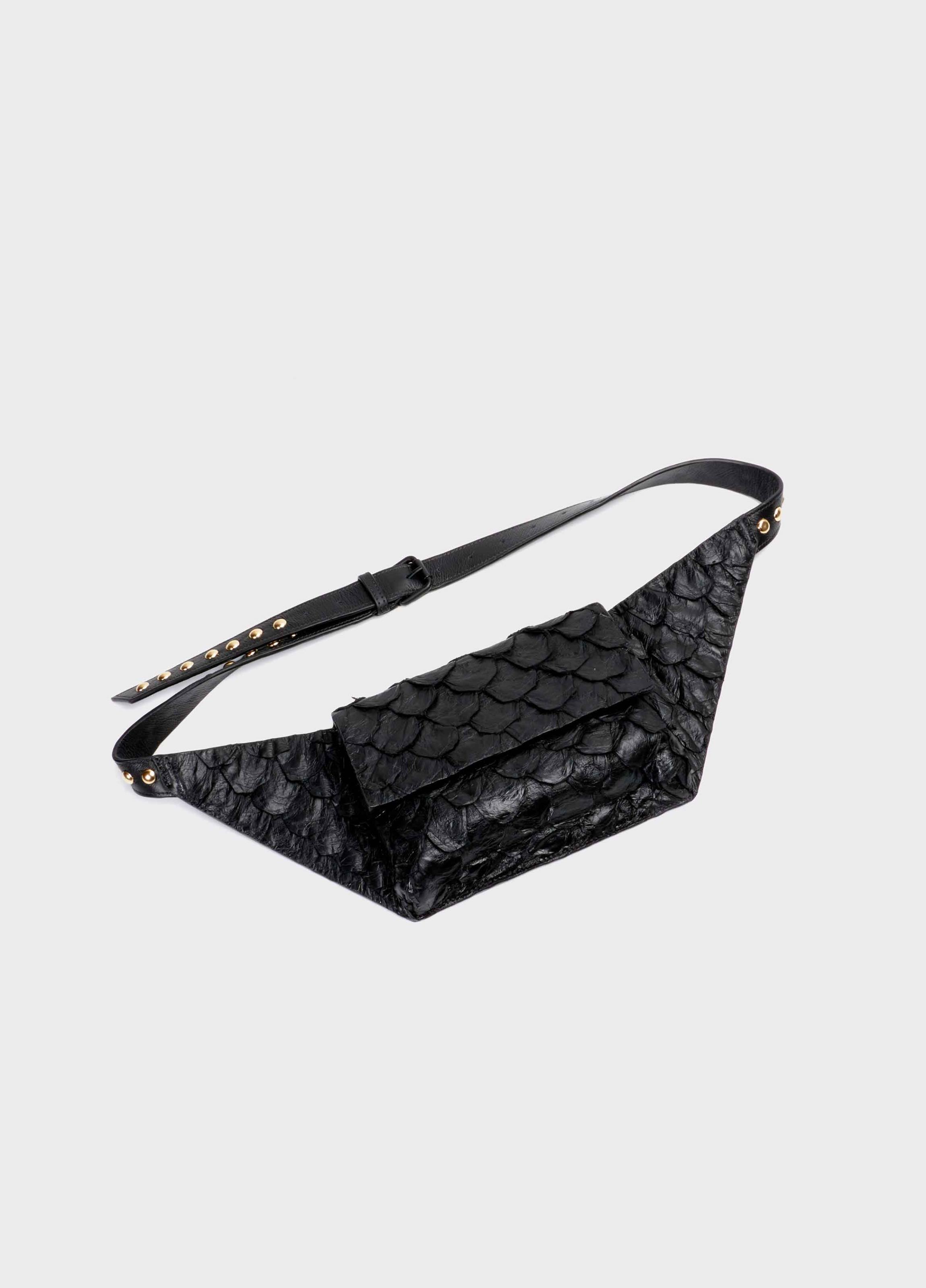Bolsa pirarucu taparaue tachas