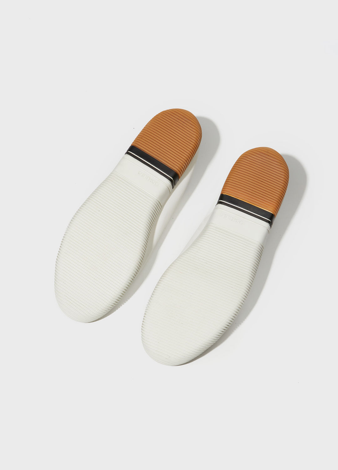 Tênis arpoador soft colour sole