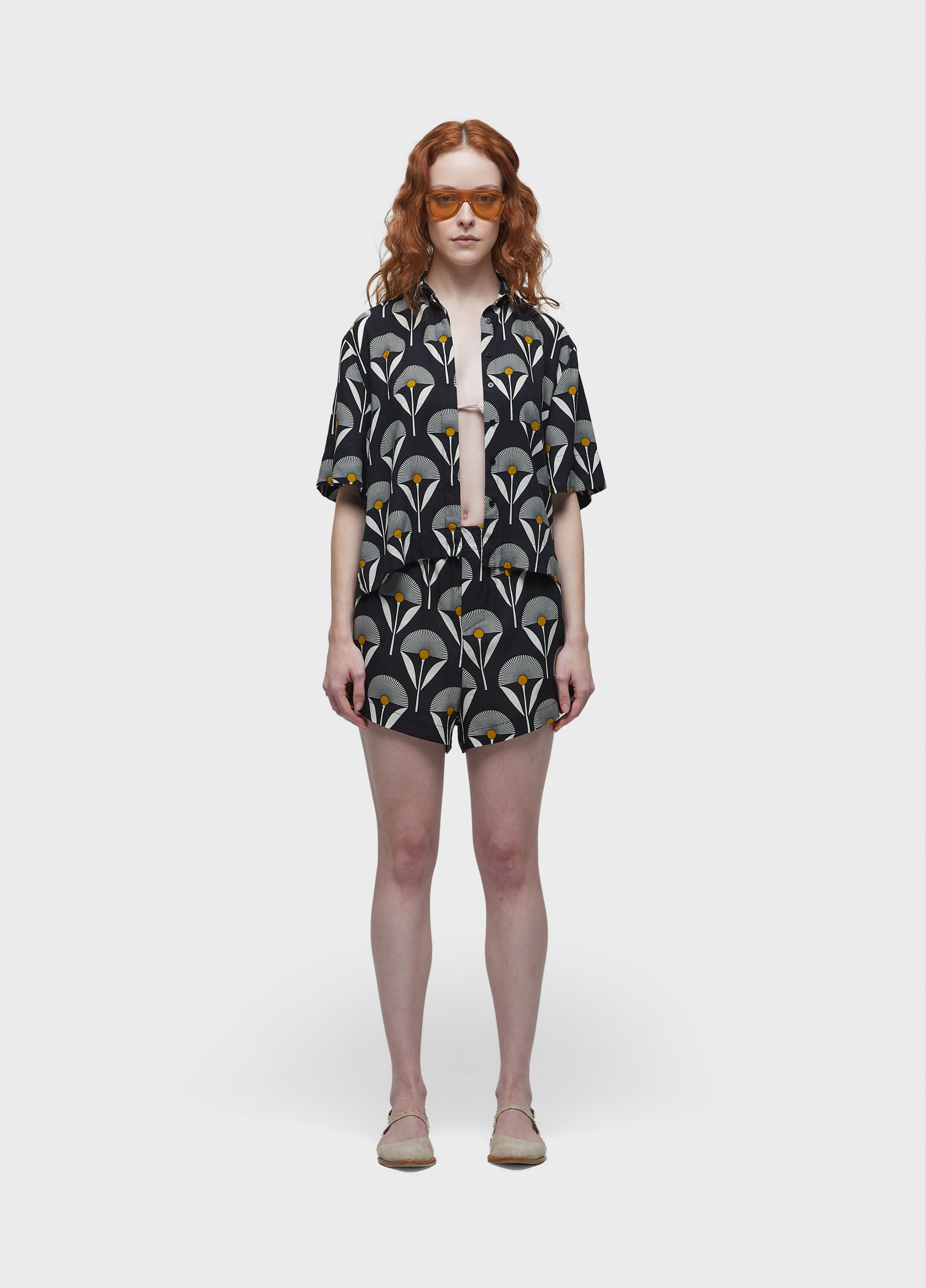 Short sunflower dots