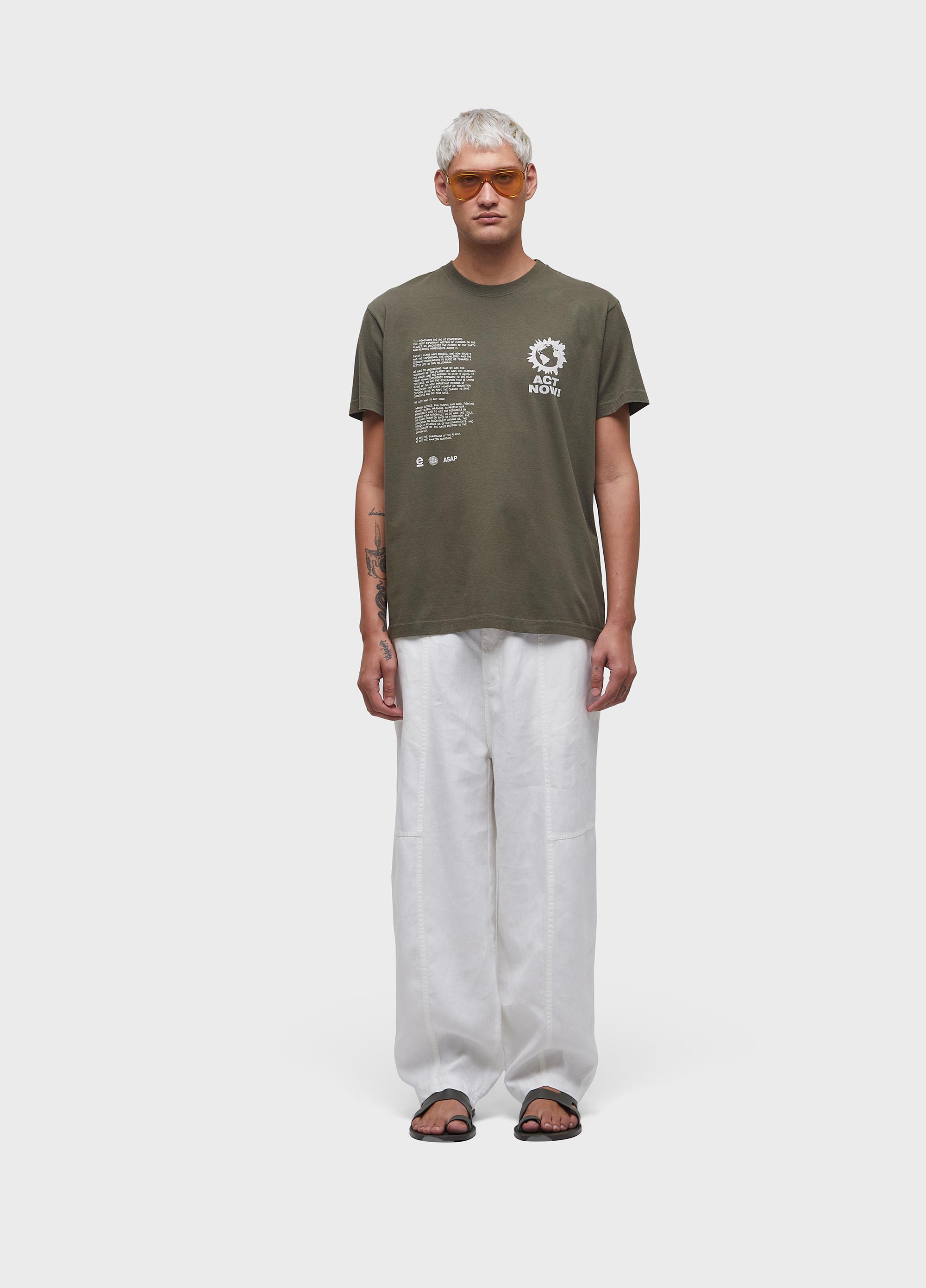 T-shirt vintage act now forest