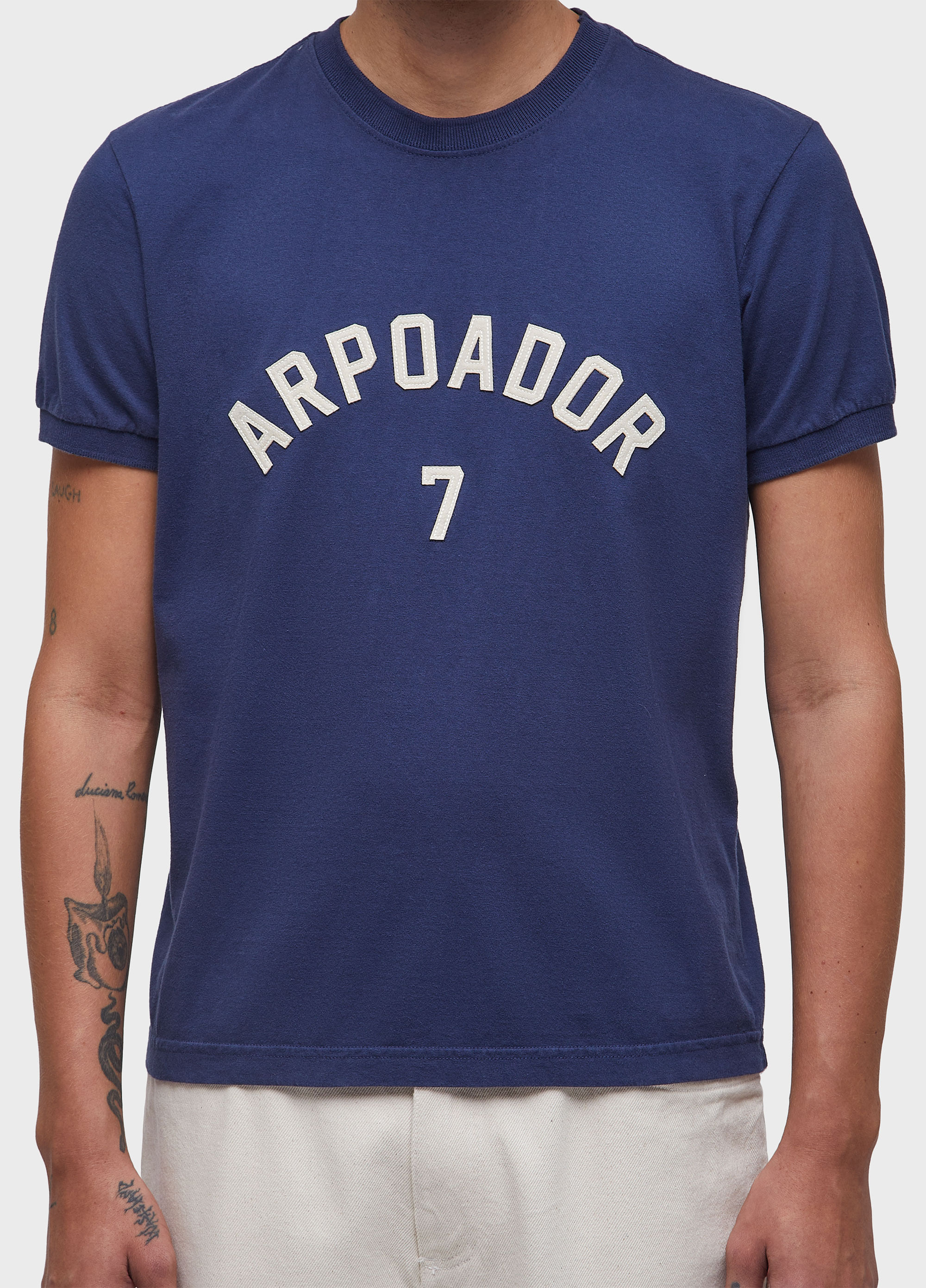 T-shirt college arpoador