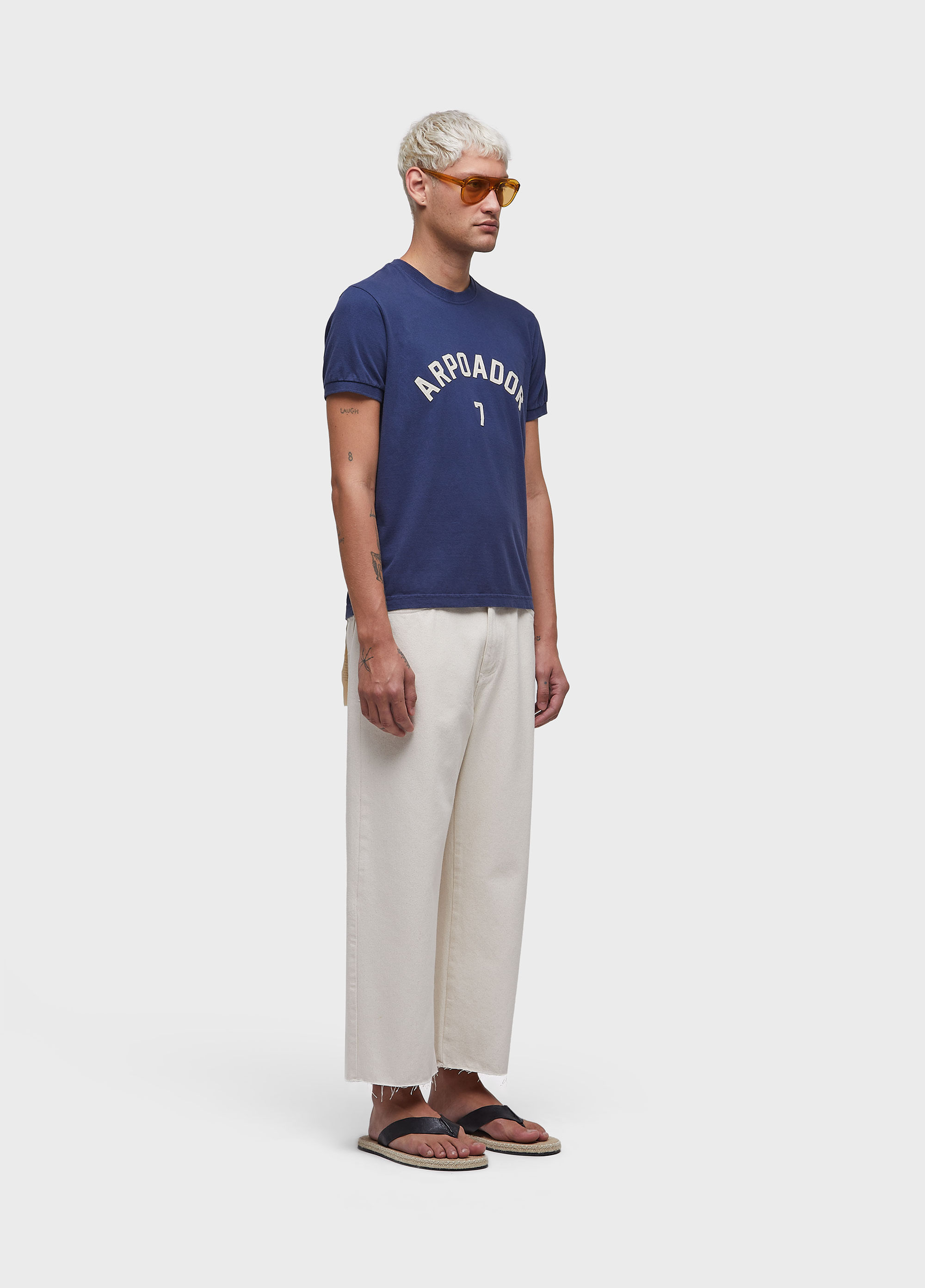 T-shirt college arpoador