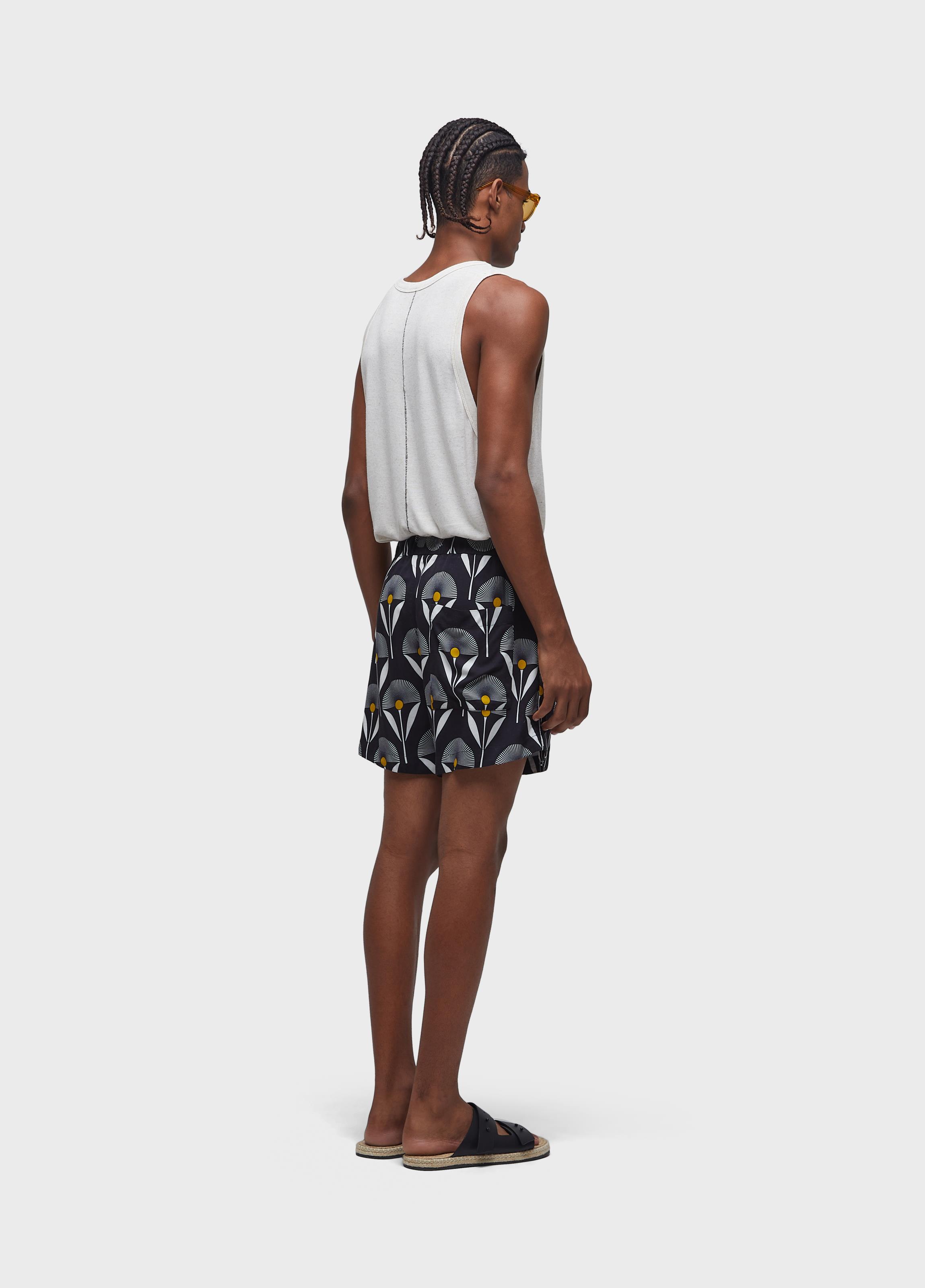 Short sunflower dots