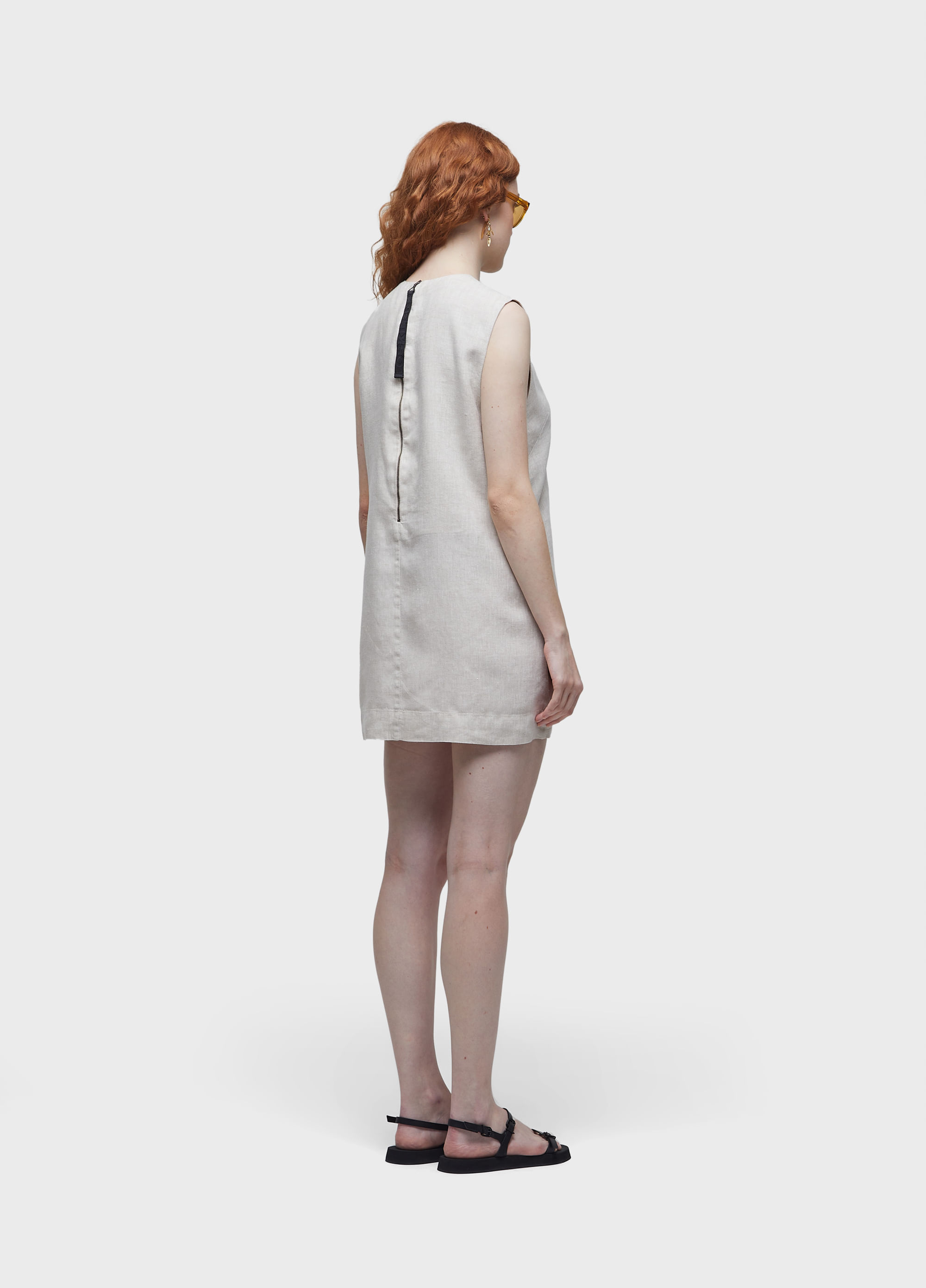 Vestido reto bordado sunflower