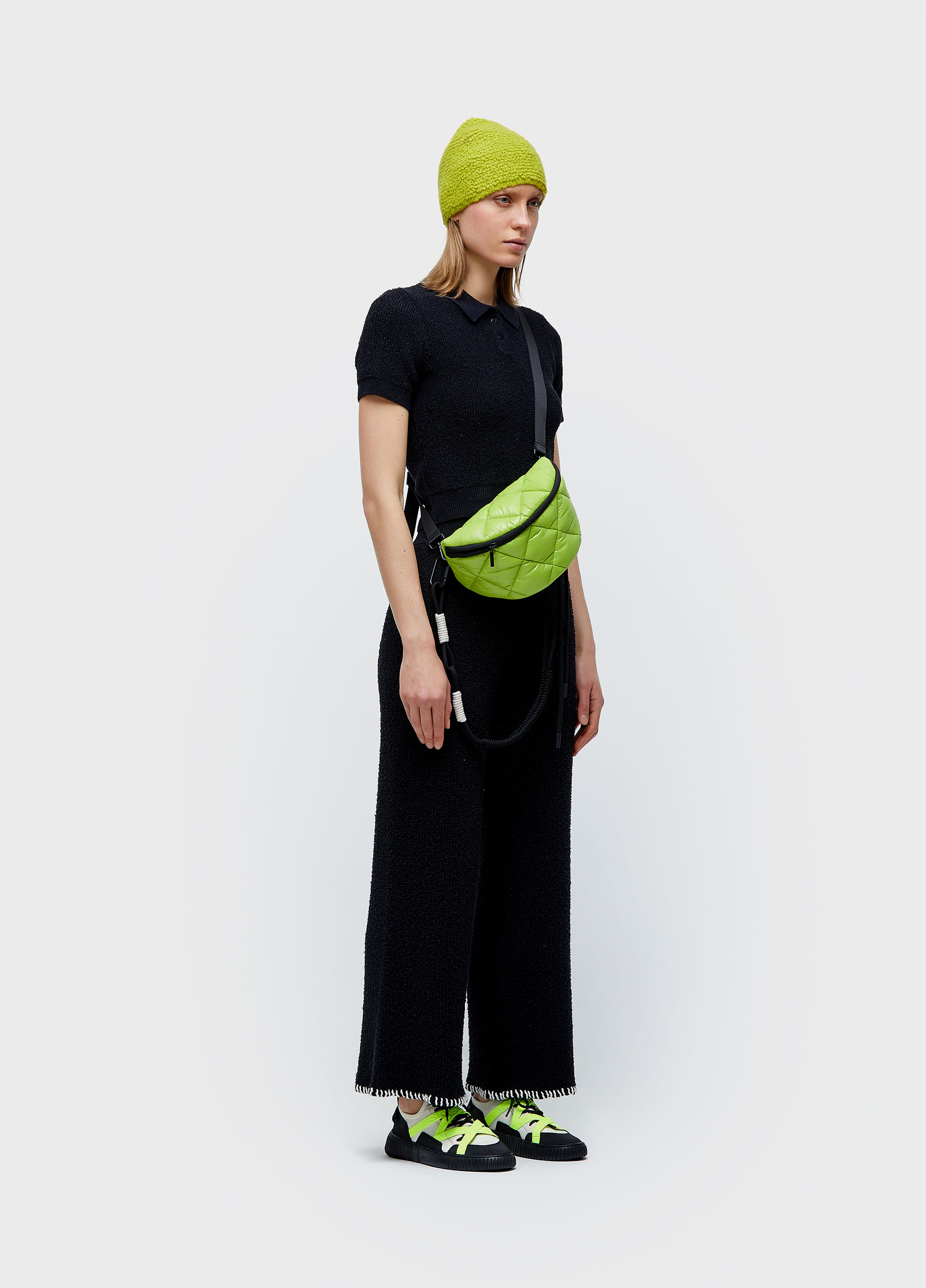 Calça tricot pespontos