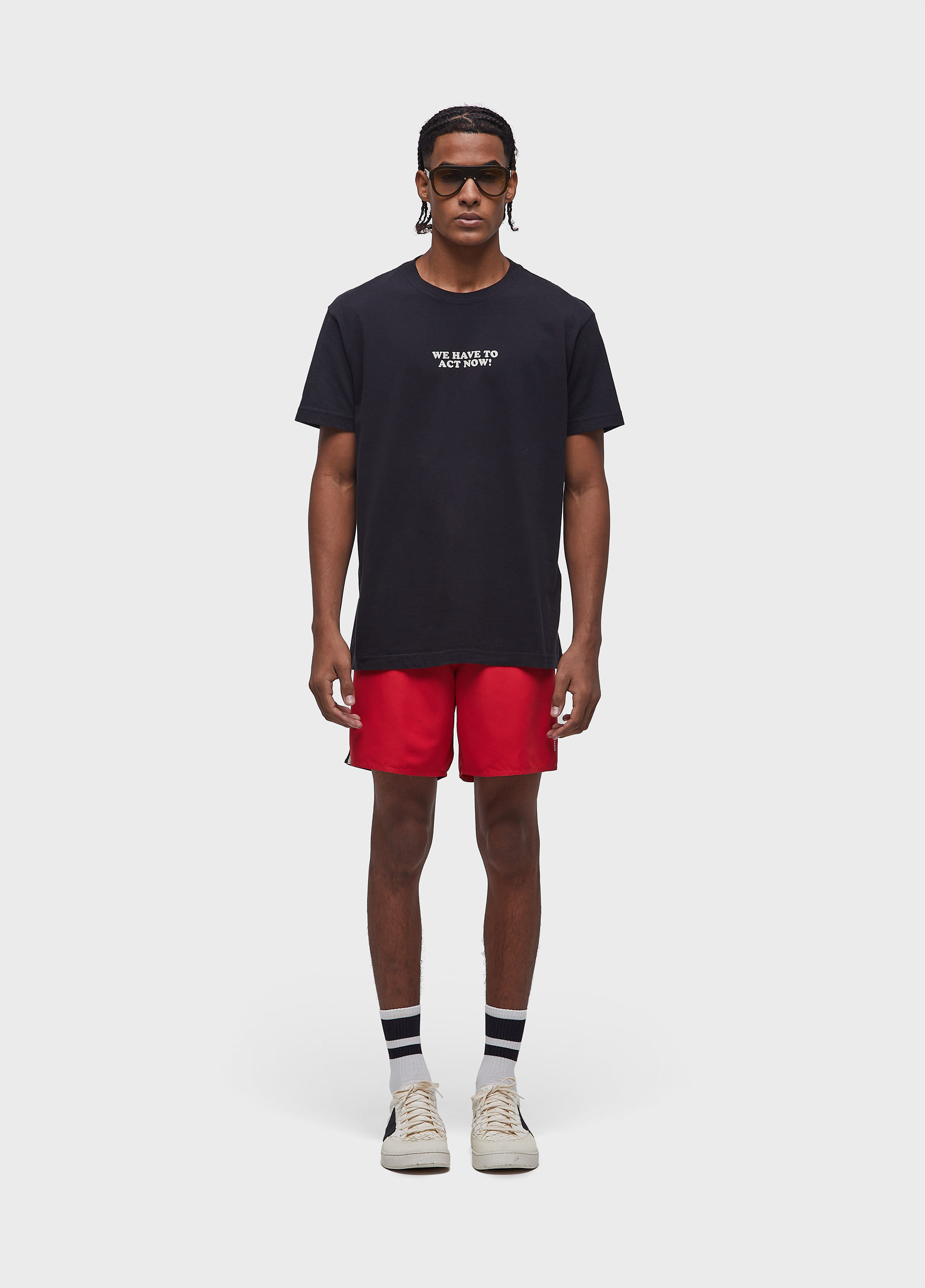 T-shirt vintage act now poster