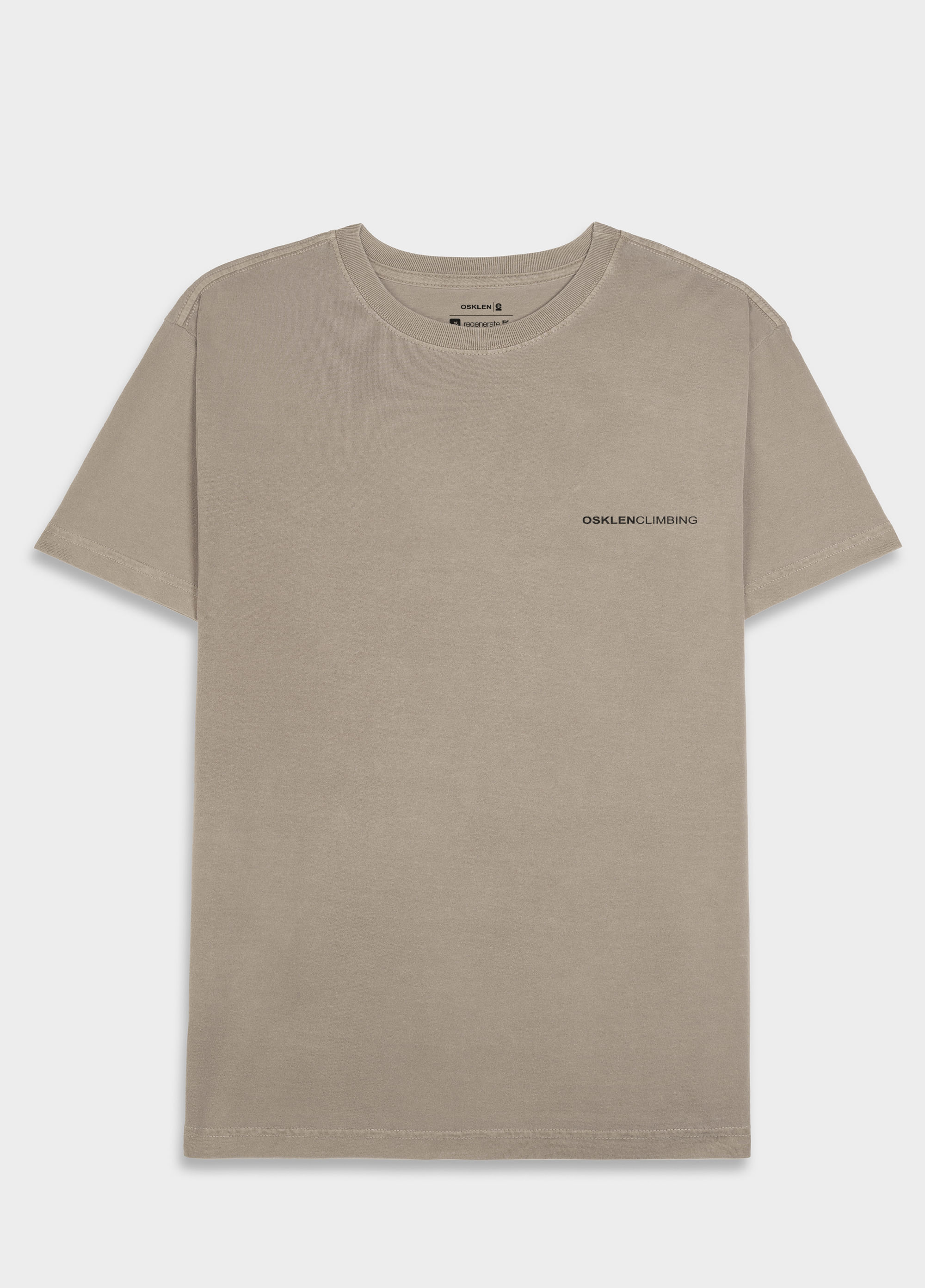 T-shirt stone climbing wall