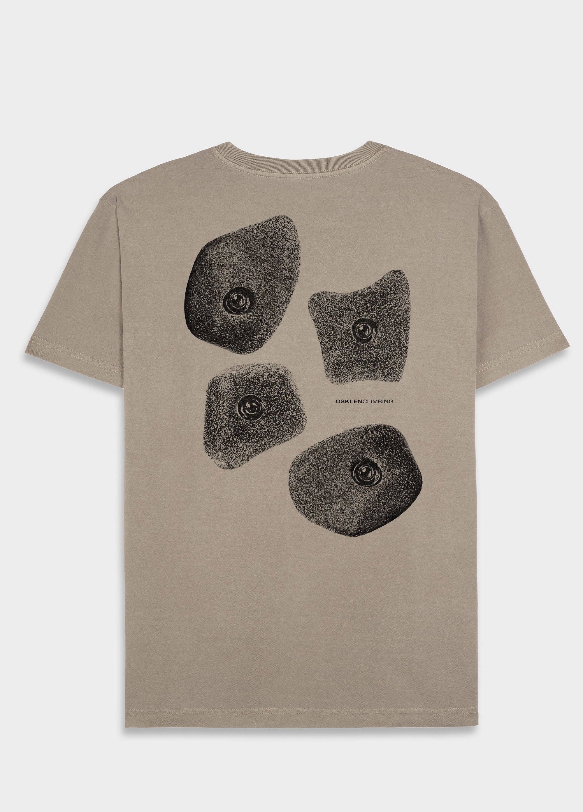 T-shirt stone climbing wall