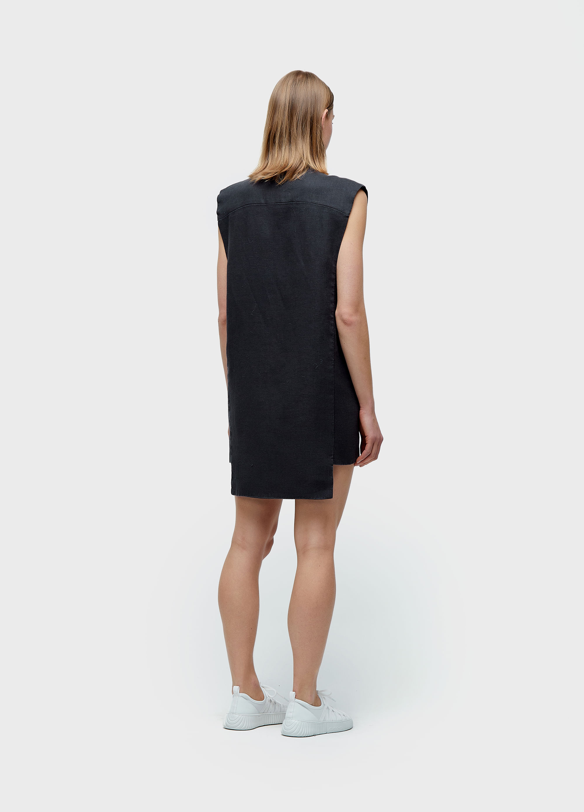 Vestido smoking sleeveless linen