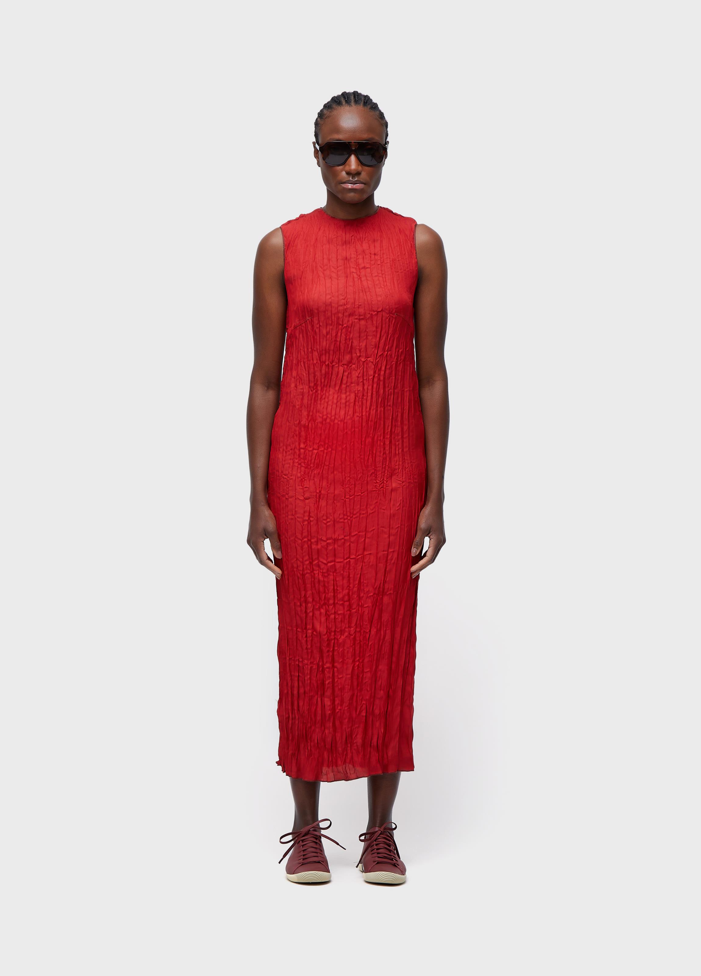 Vestido sleeveless wrinkled satin double