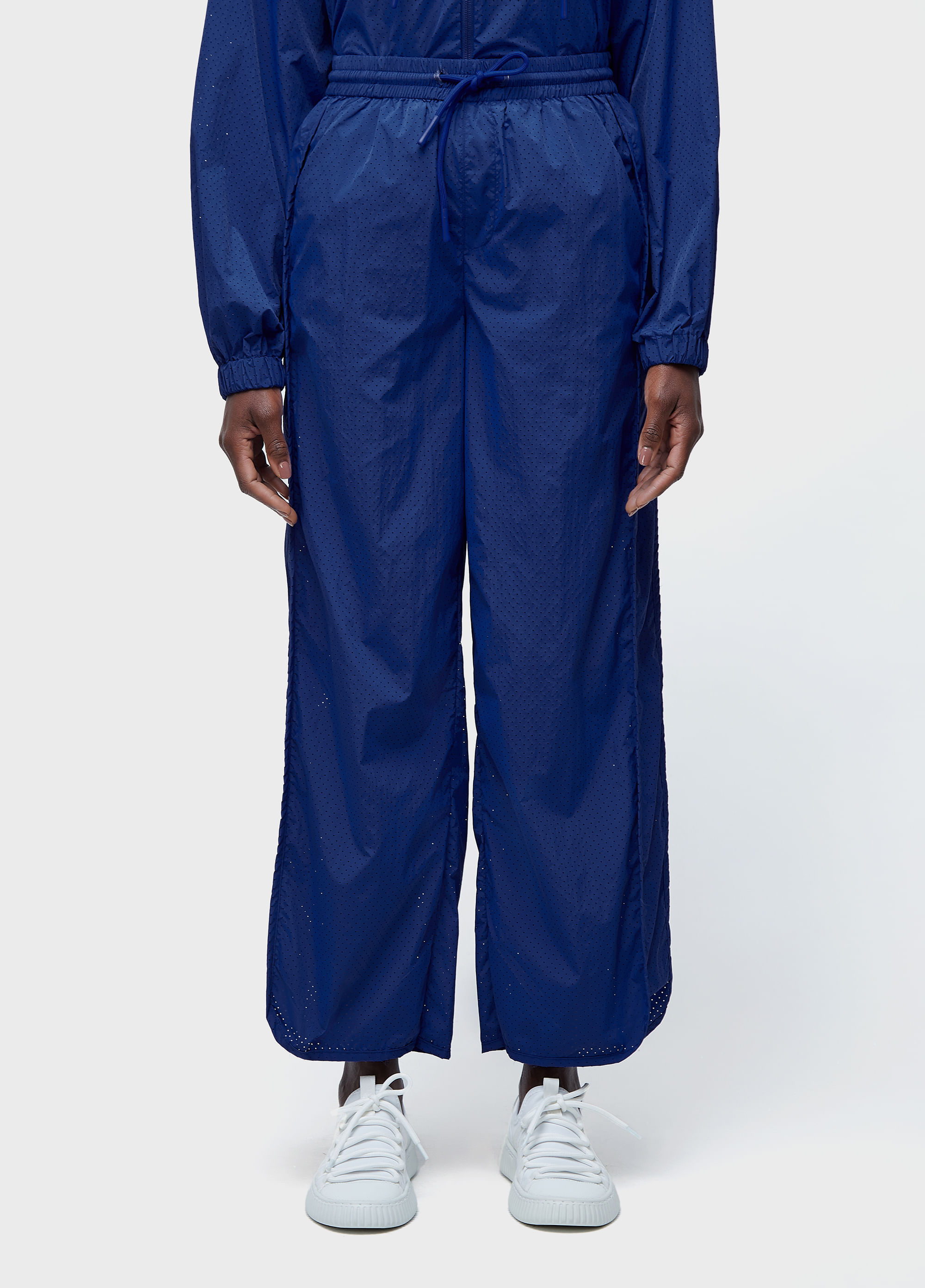 Calça superlight microfuros