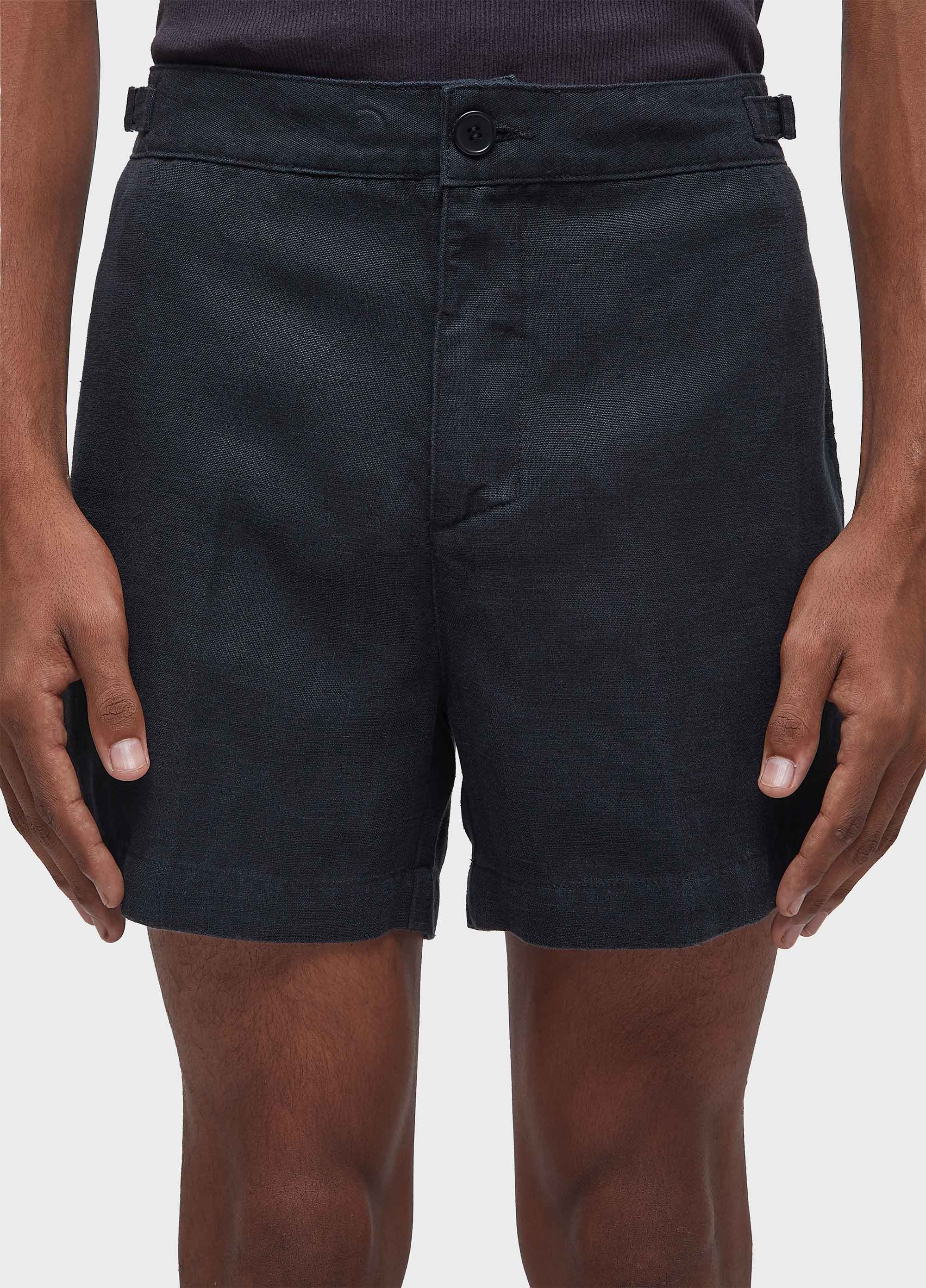 Short linen britt