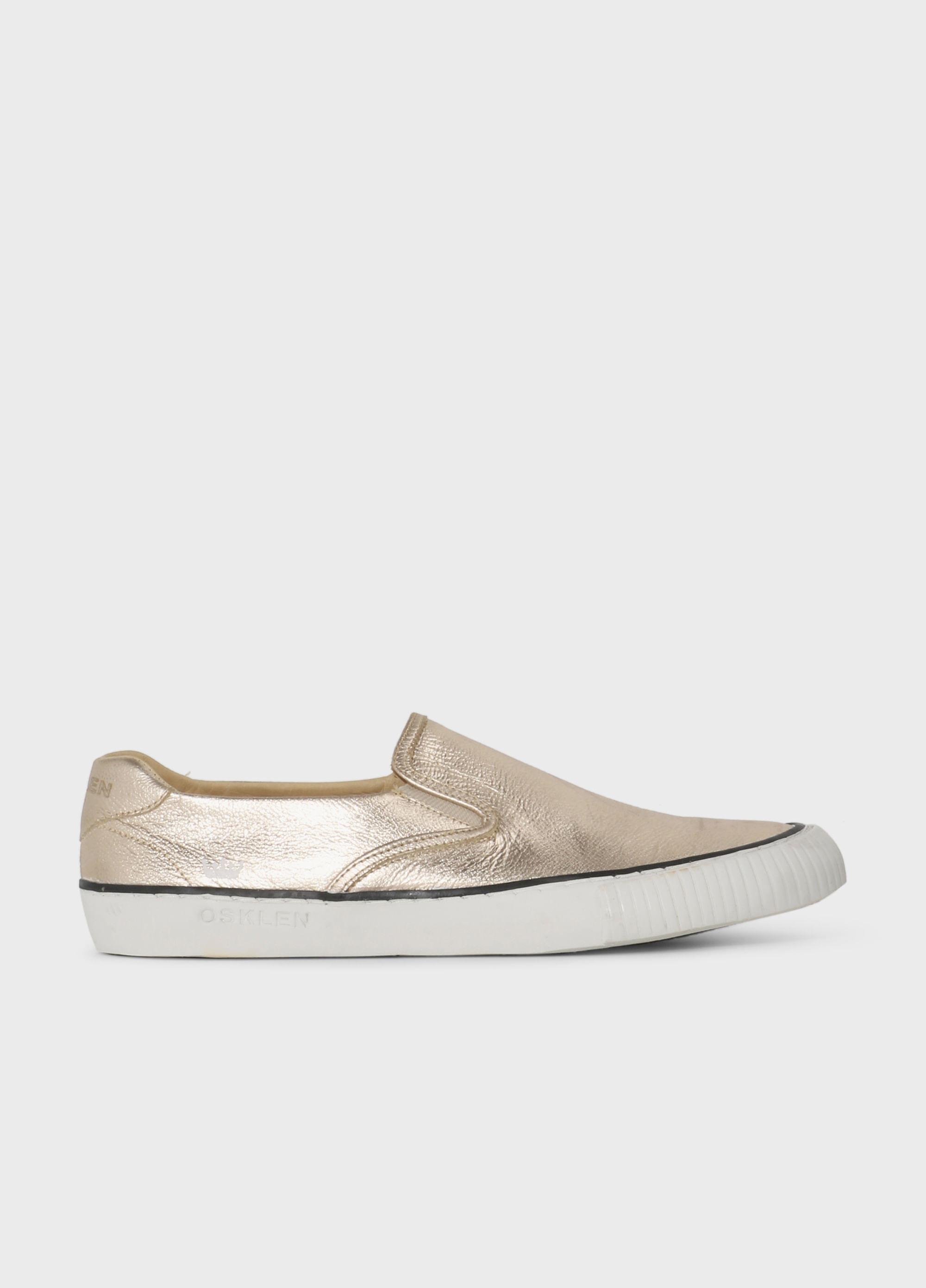 Tênis canvas slip on couro