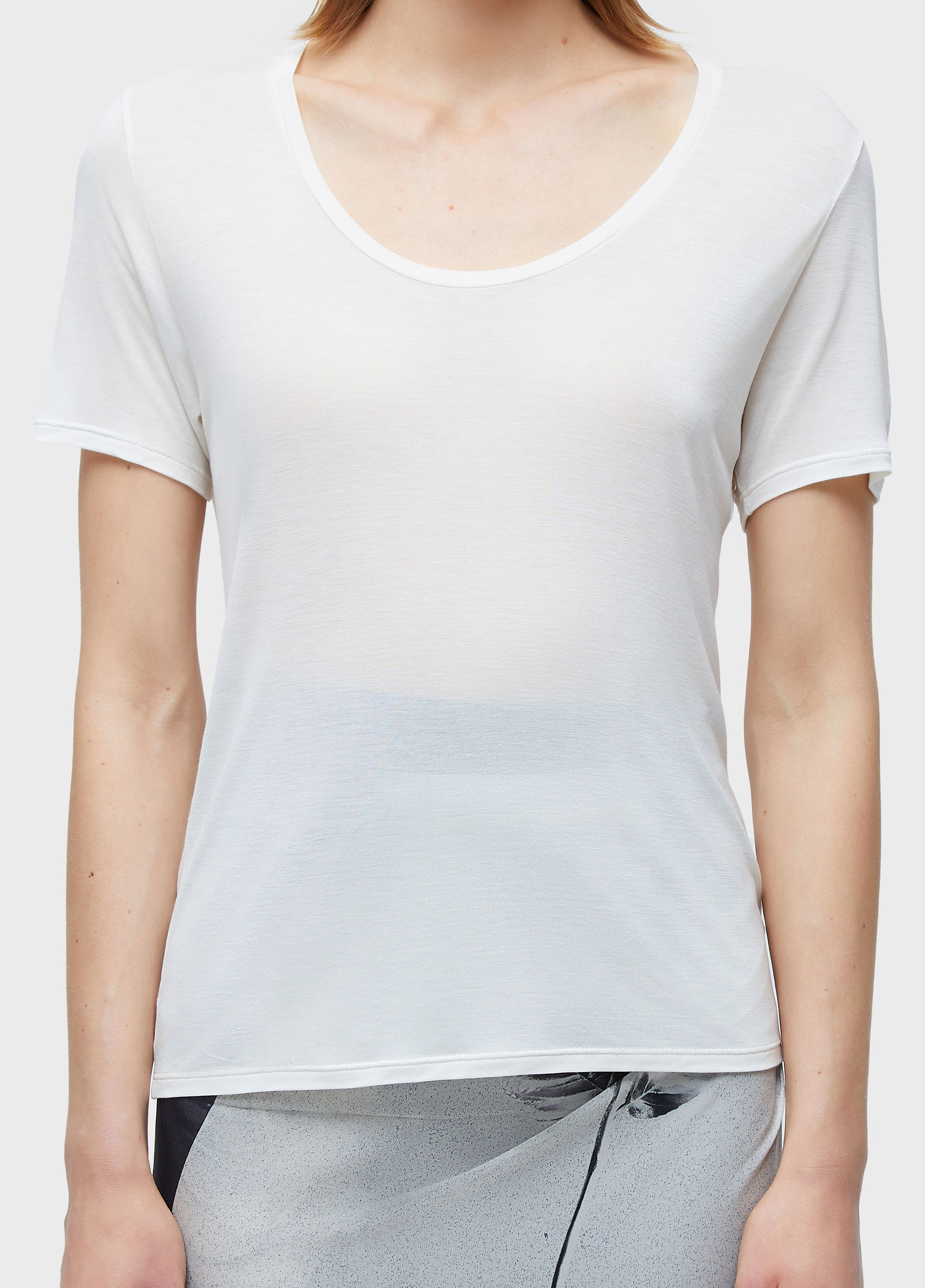 T-shirt decote light