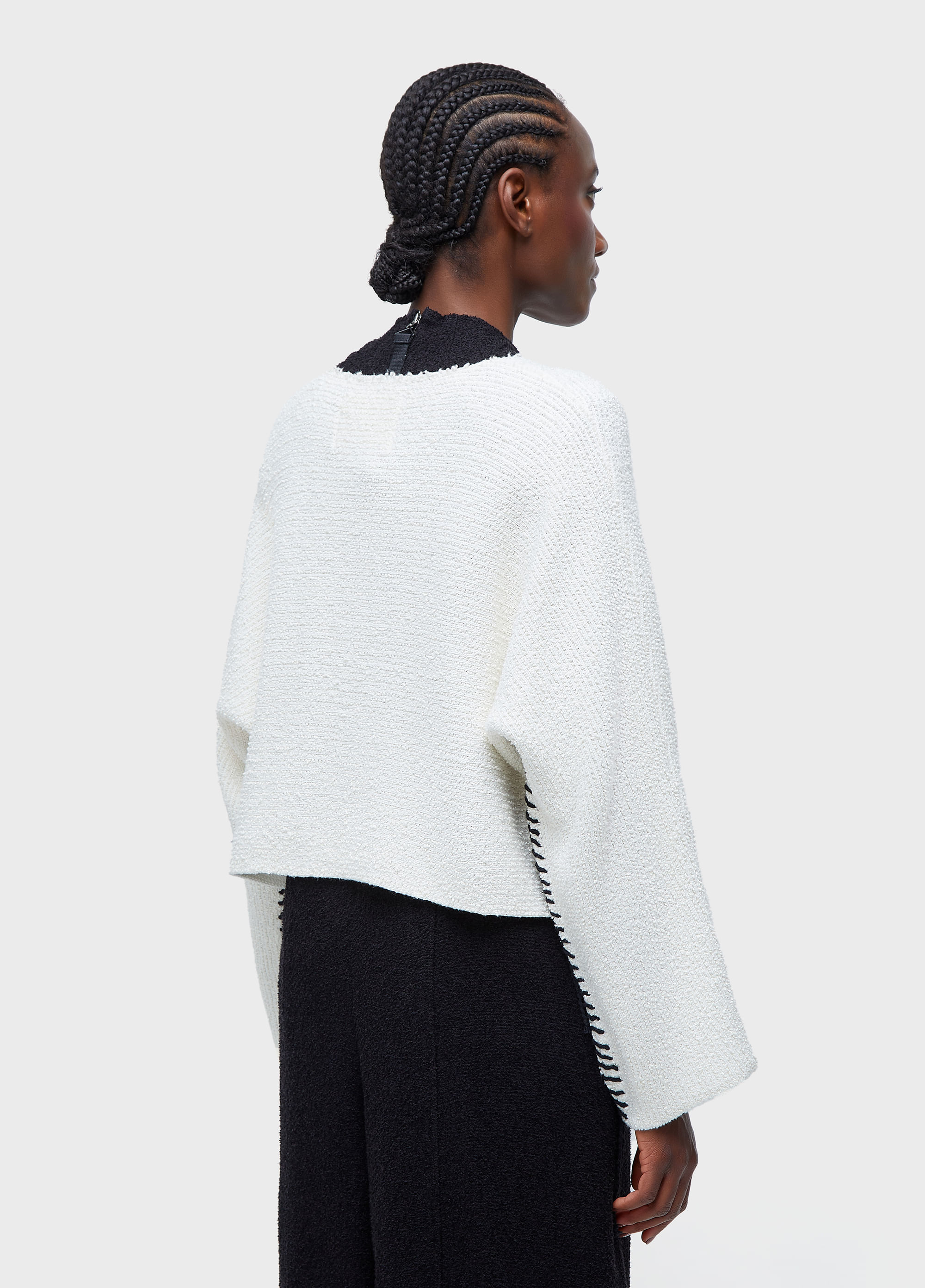 Blusa  tricot bouclet pespontos