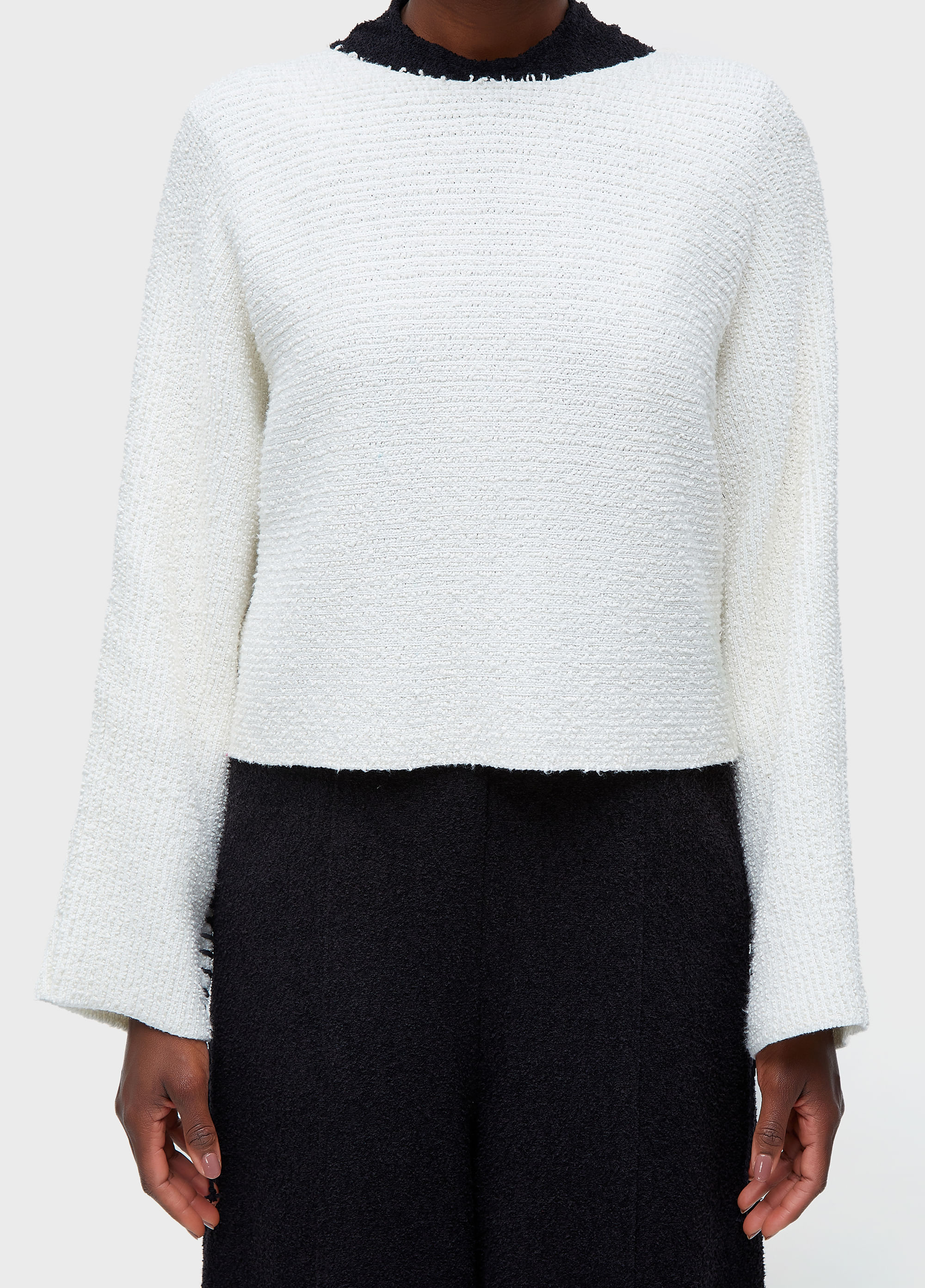 Blusa  tricot bouclet pespontos