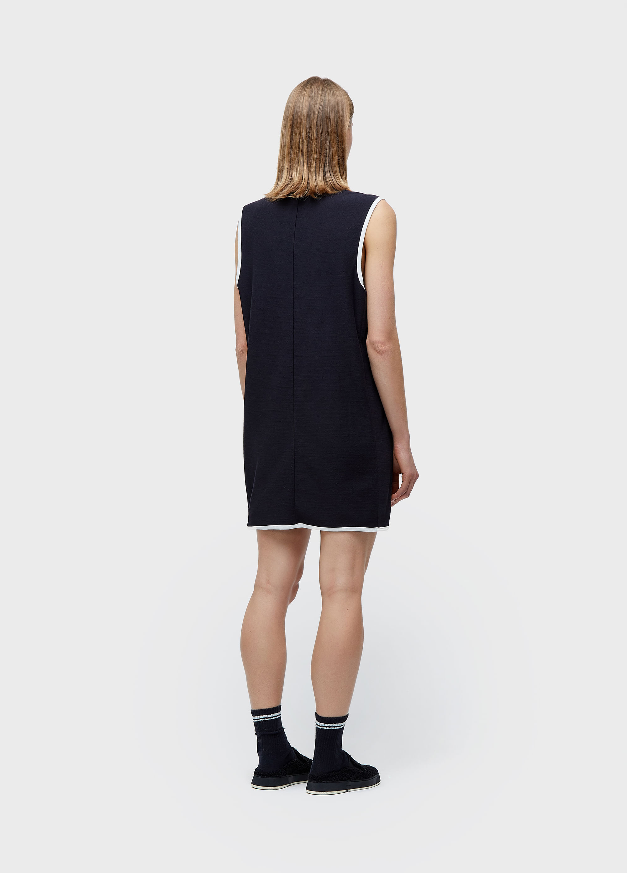 Vestido curto moletom outline double