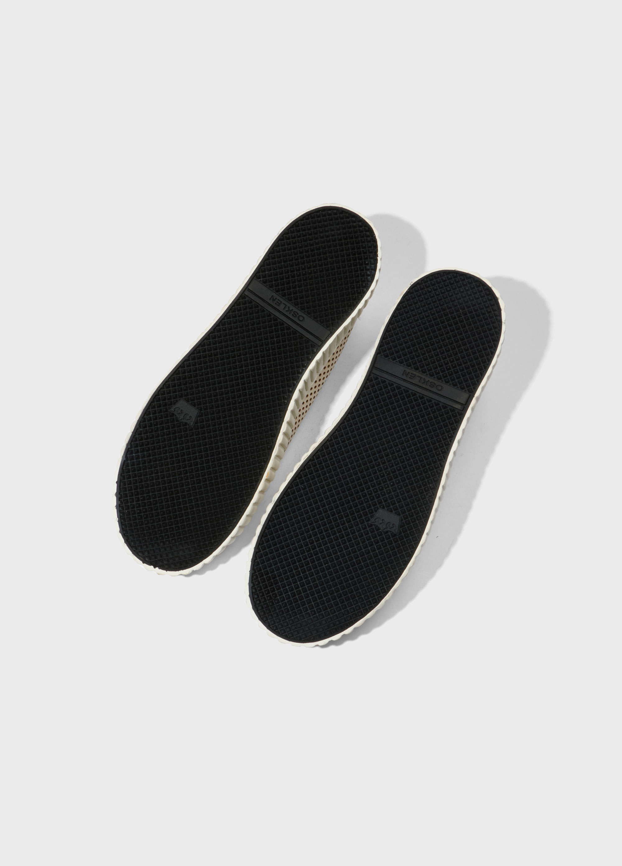 Tênis grip laces microfuros