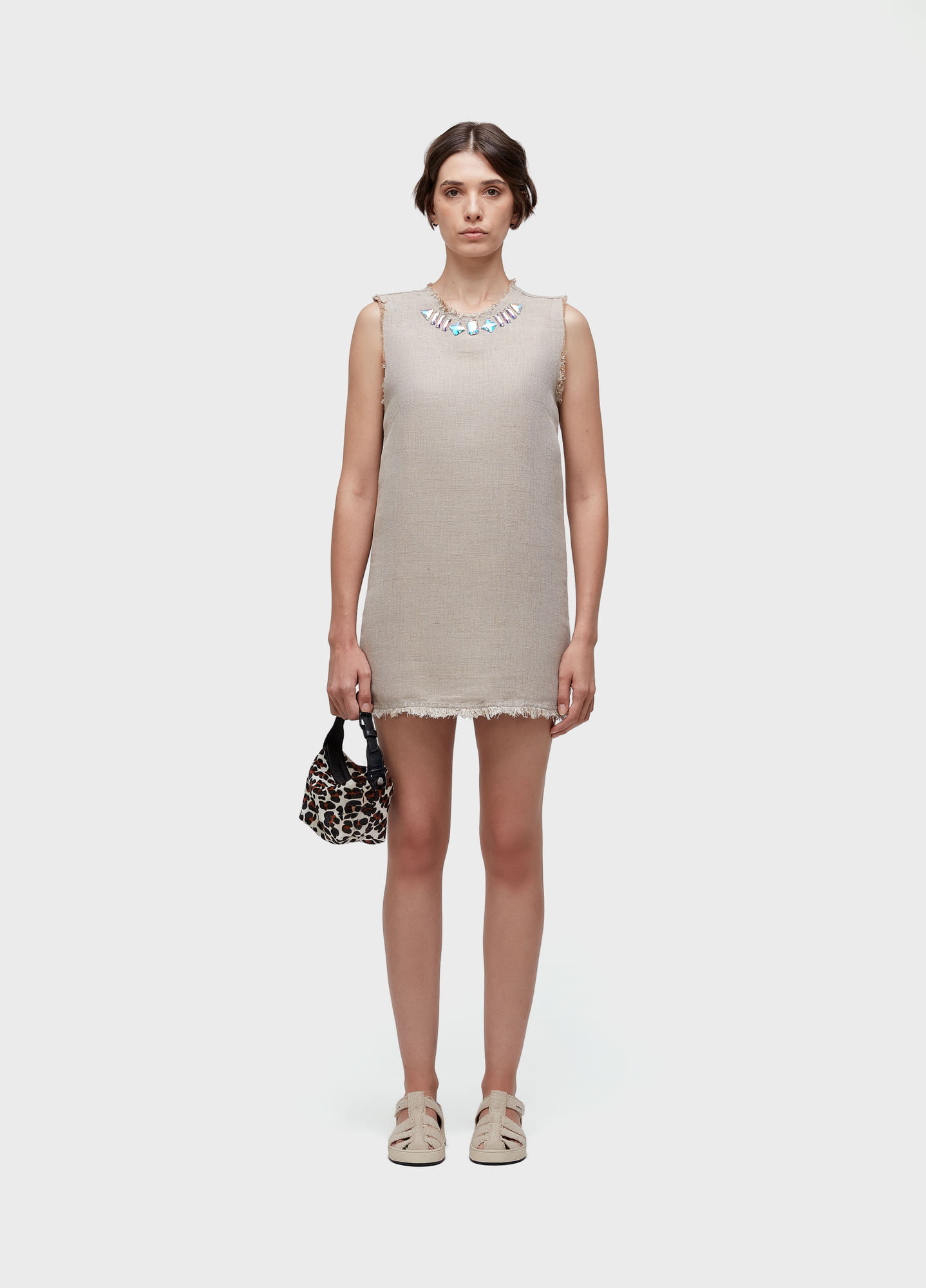 Vestido curto juta cristais