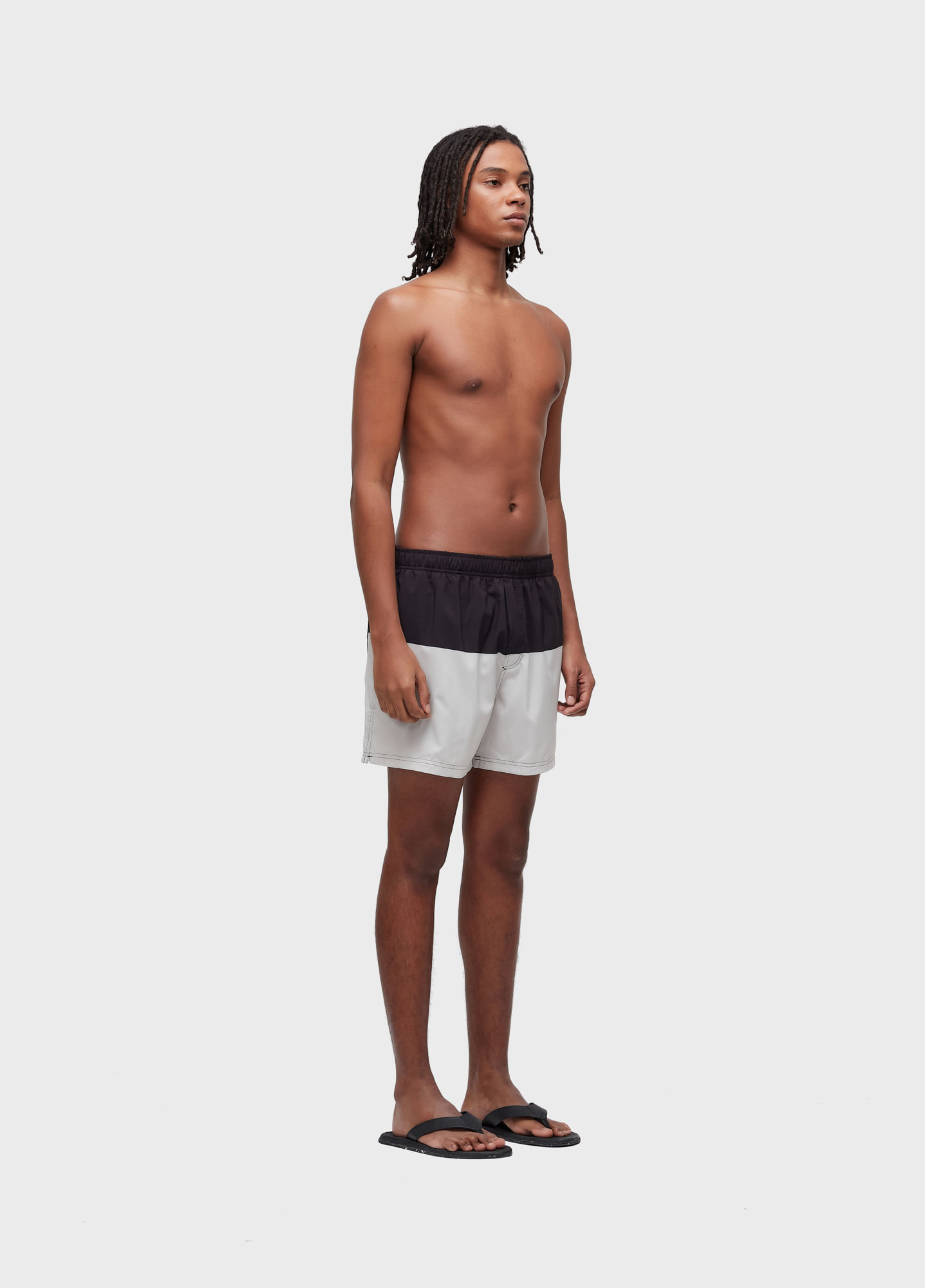Beach short bicolor brasão