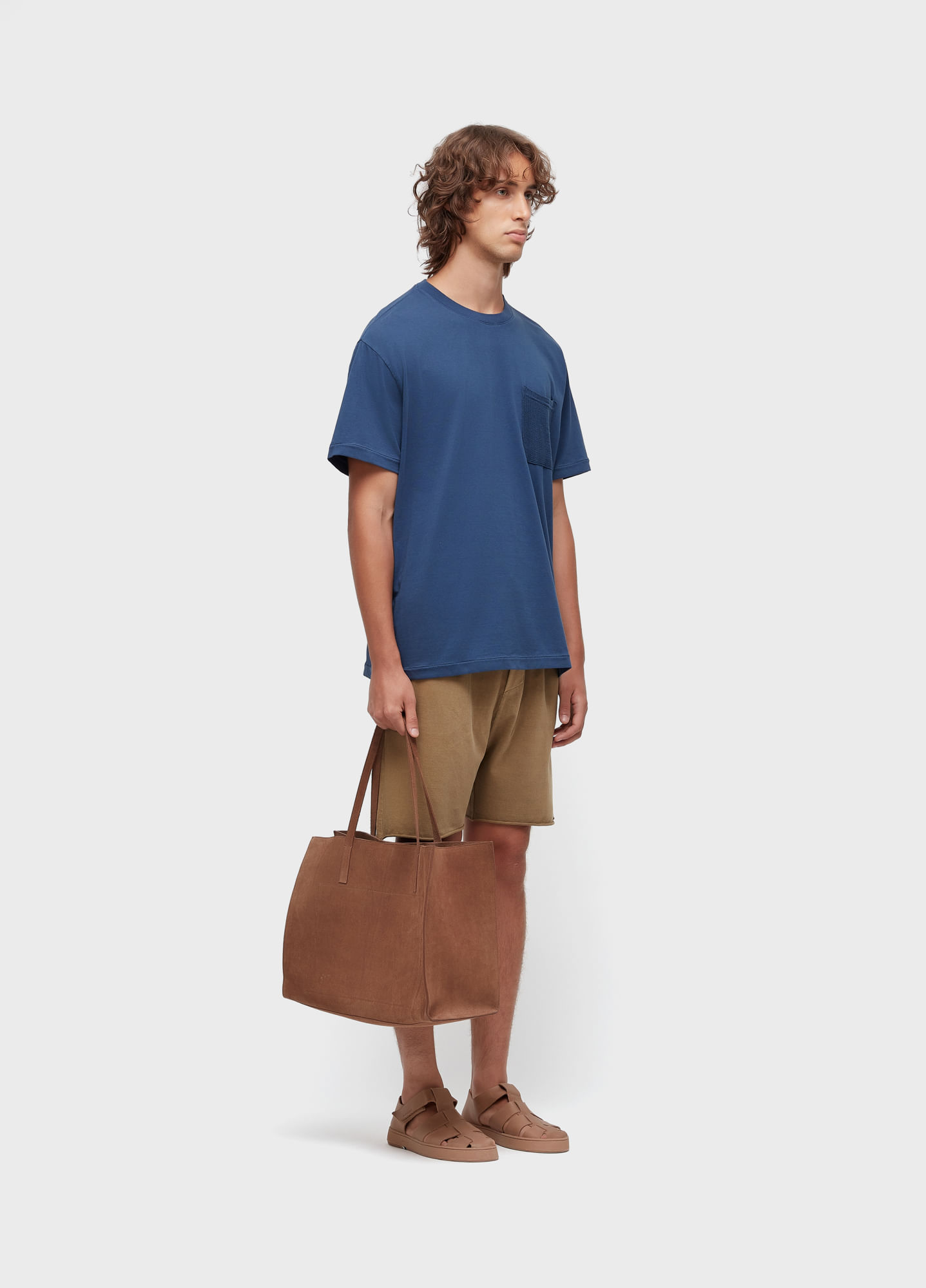 T-shirt over texture pocket MC