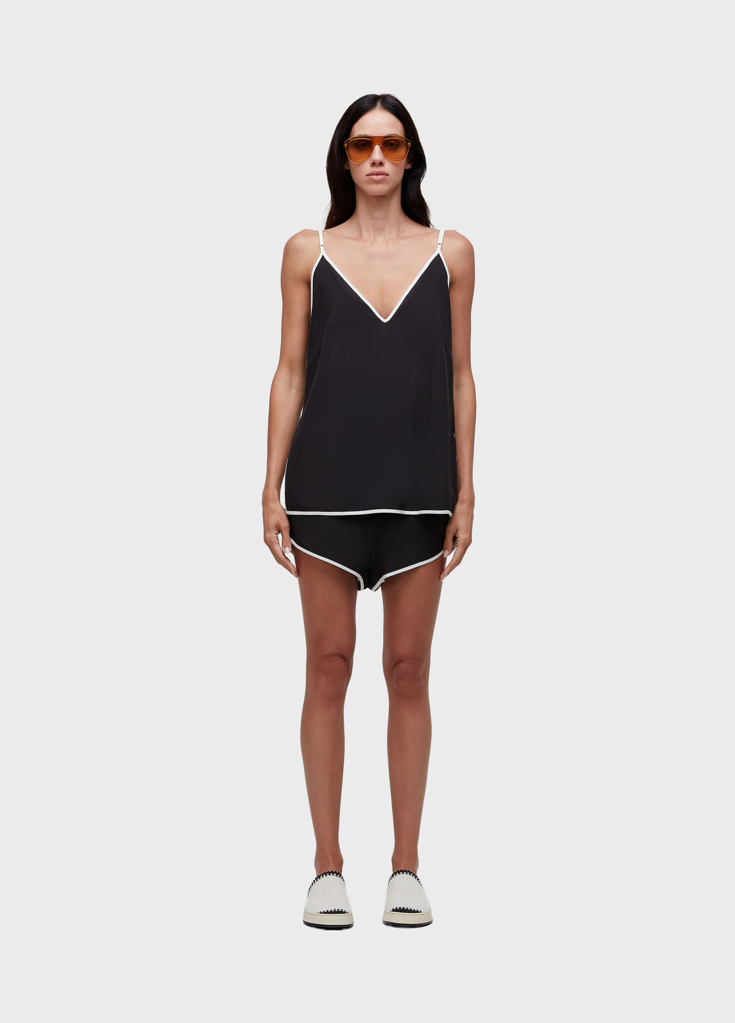 Short superlight VIés