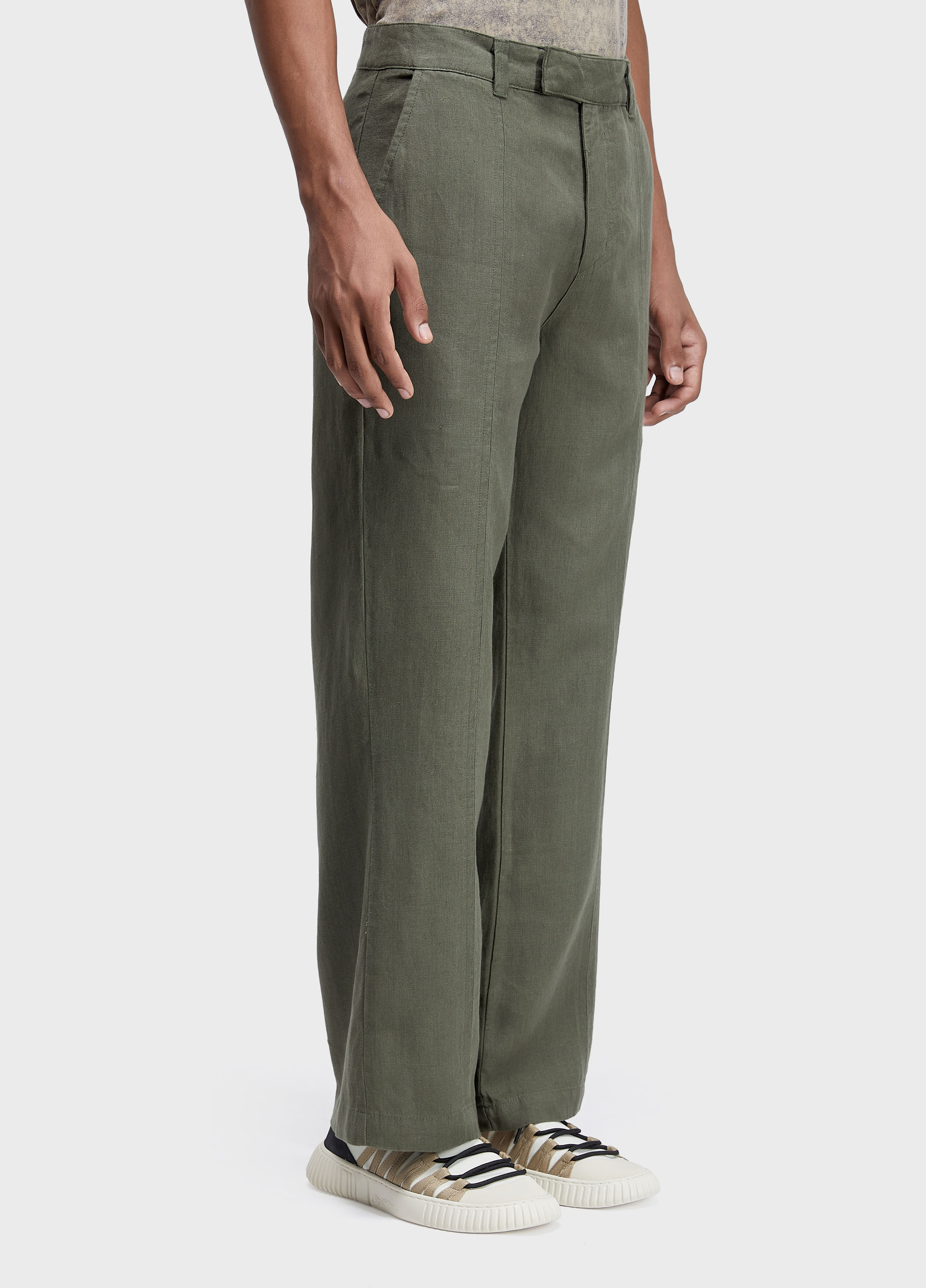 Calça alfaiataria flare linen