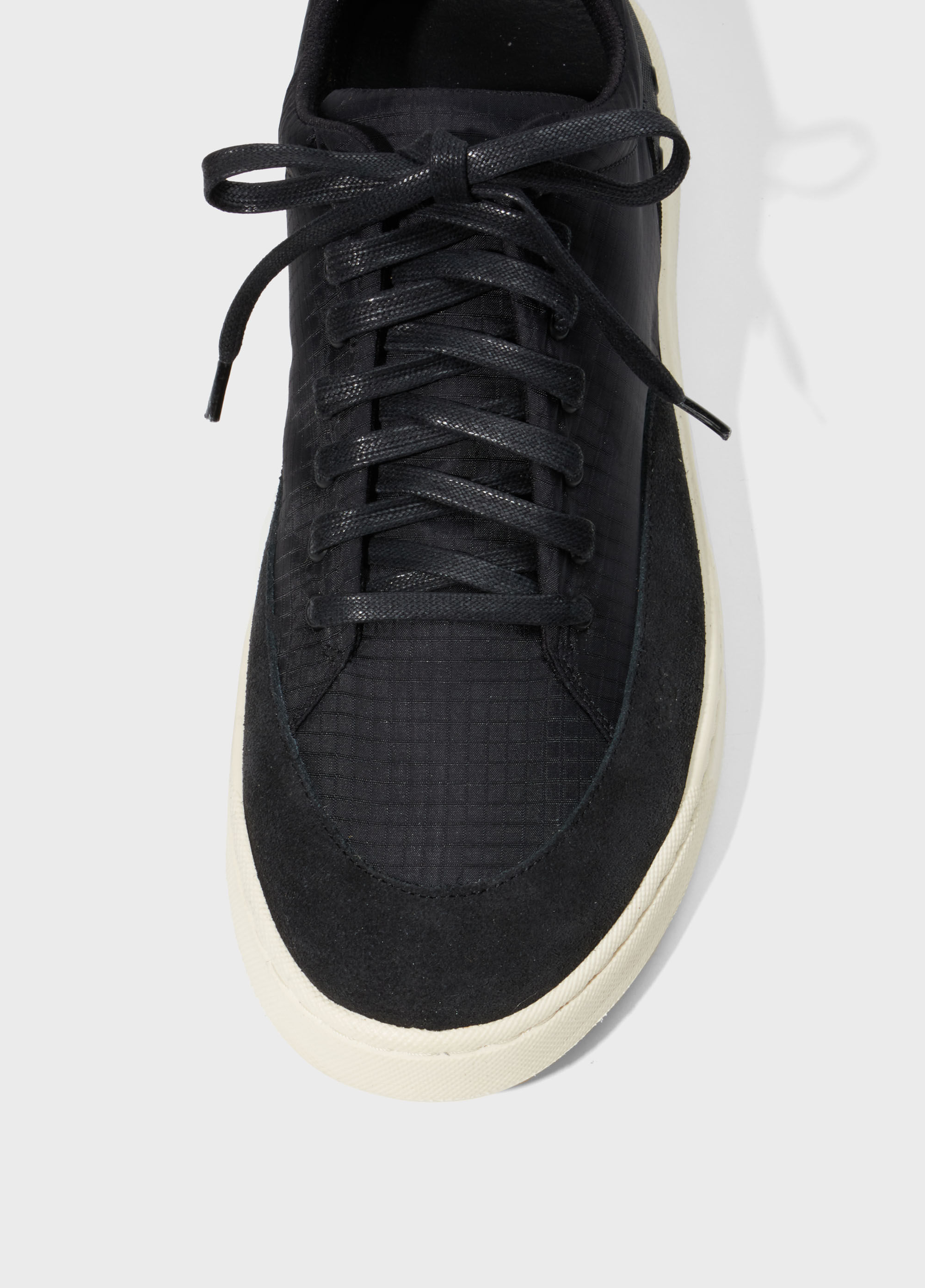 Tenis superlight laces