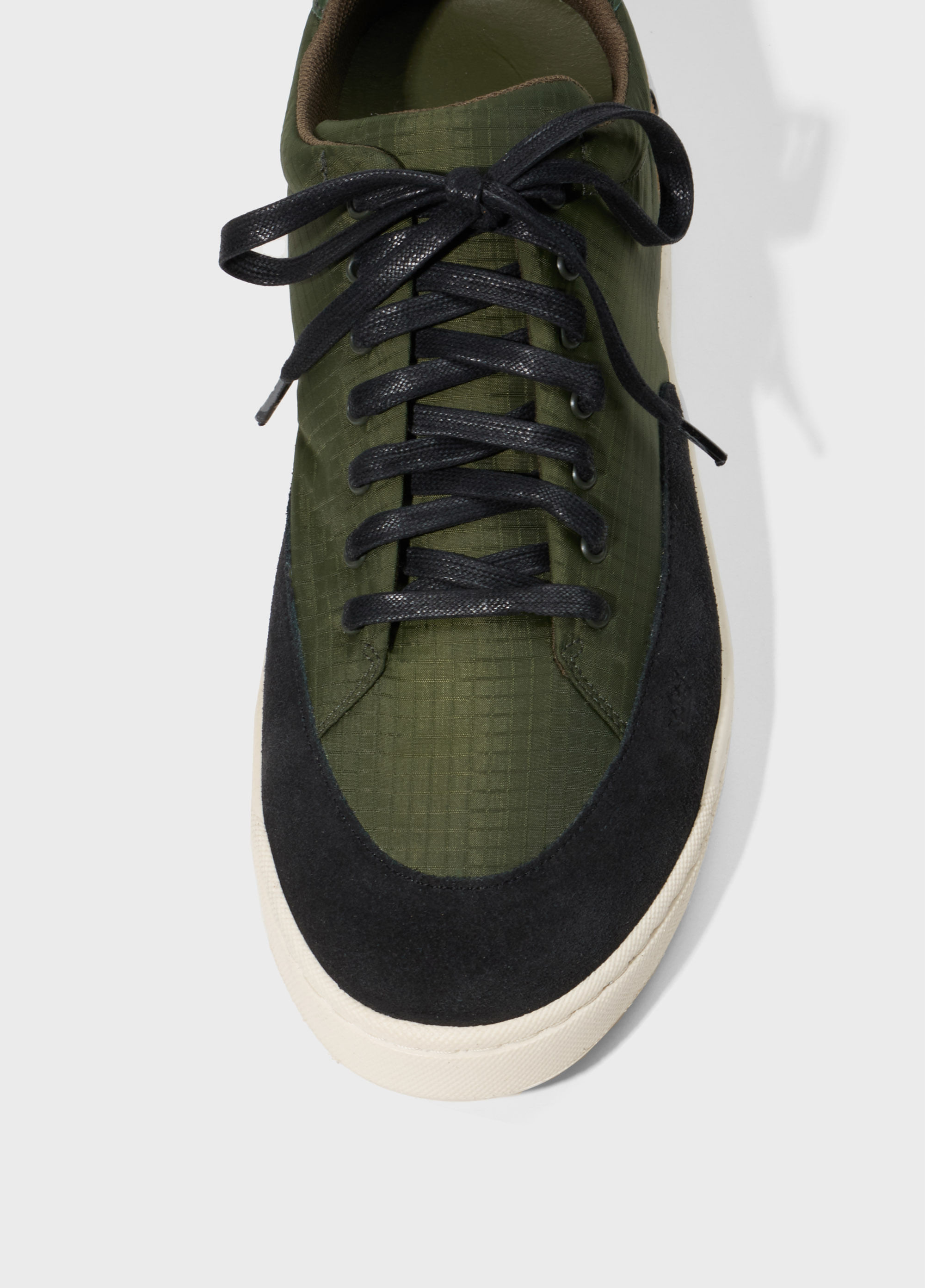 Tenis superlight laces