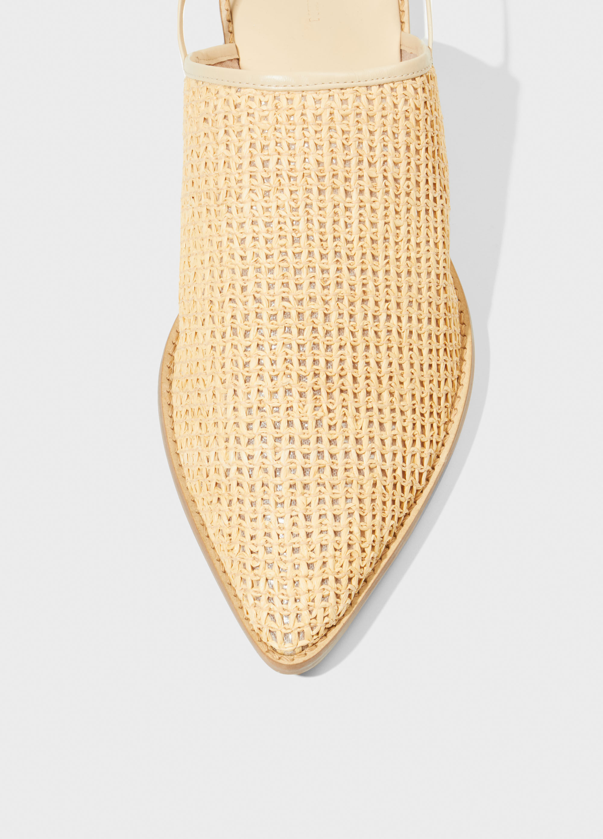 Babouche ráfia dourada