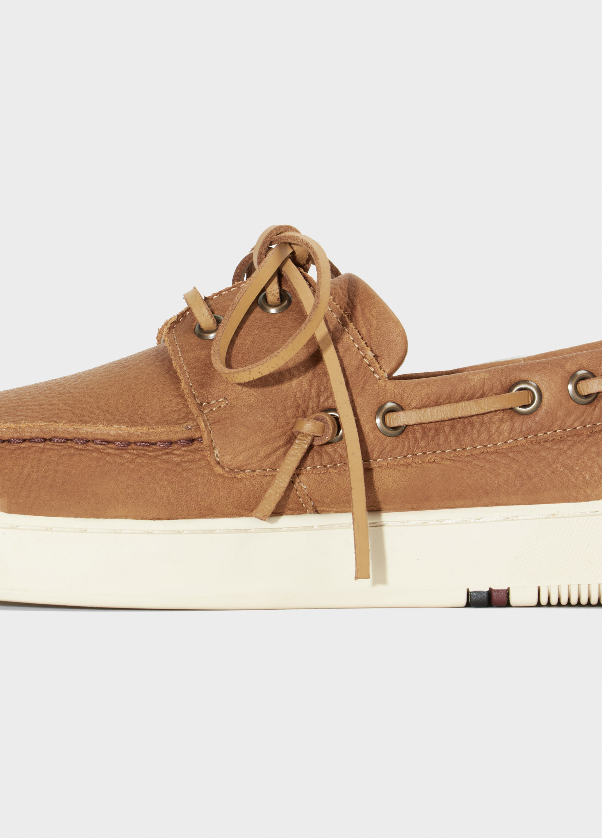 Tênis soho dockside couro graxo