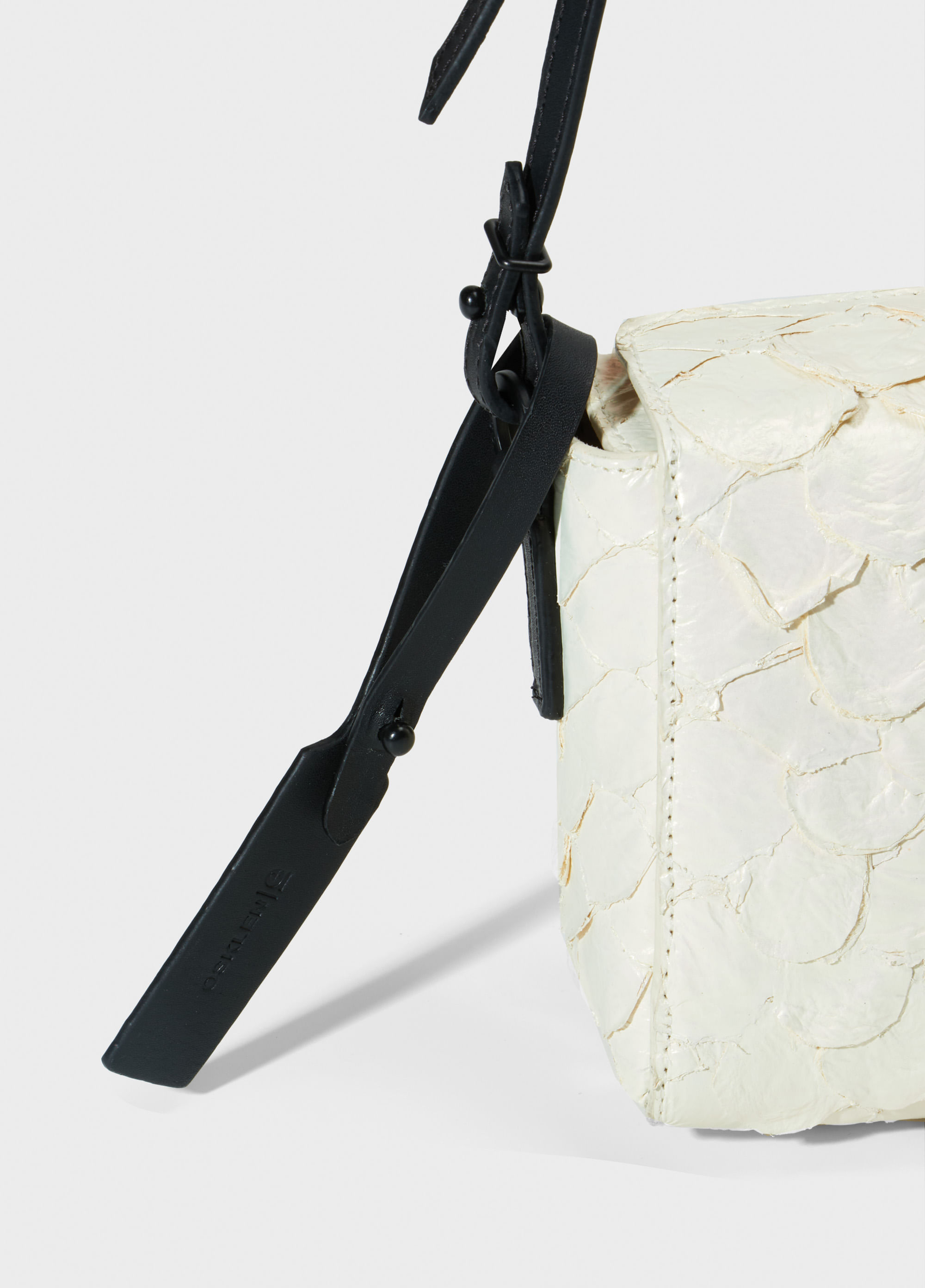 Pirarucu mini box bag