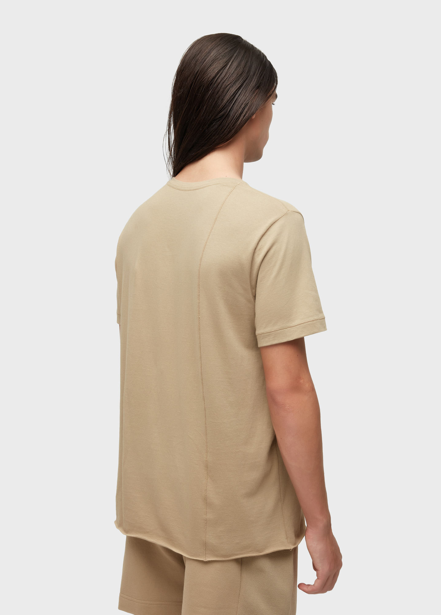 T-shirt back seam