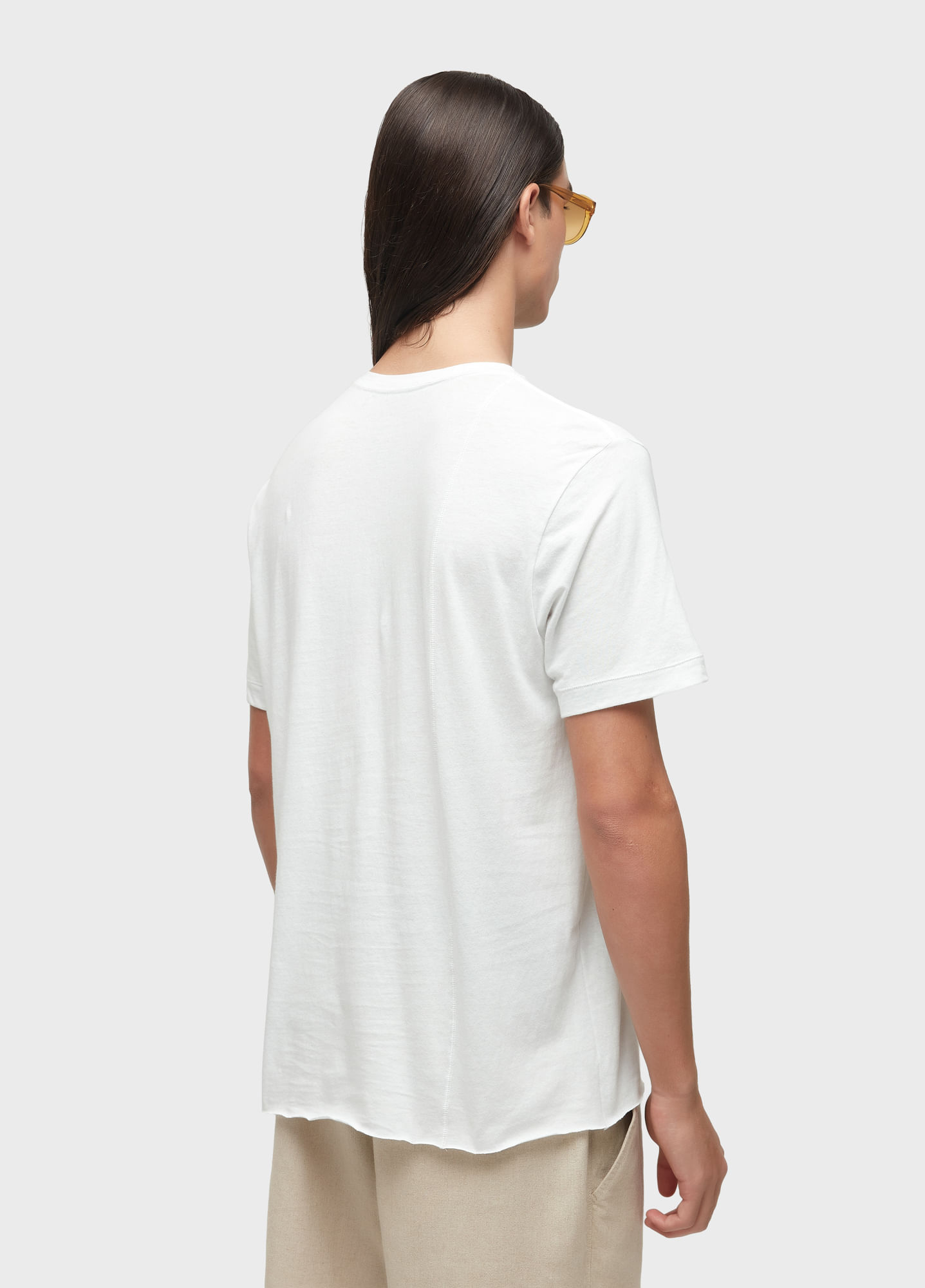 T-shirt back seam
