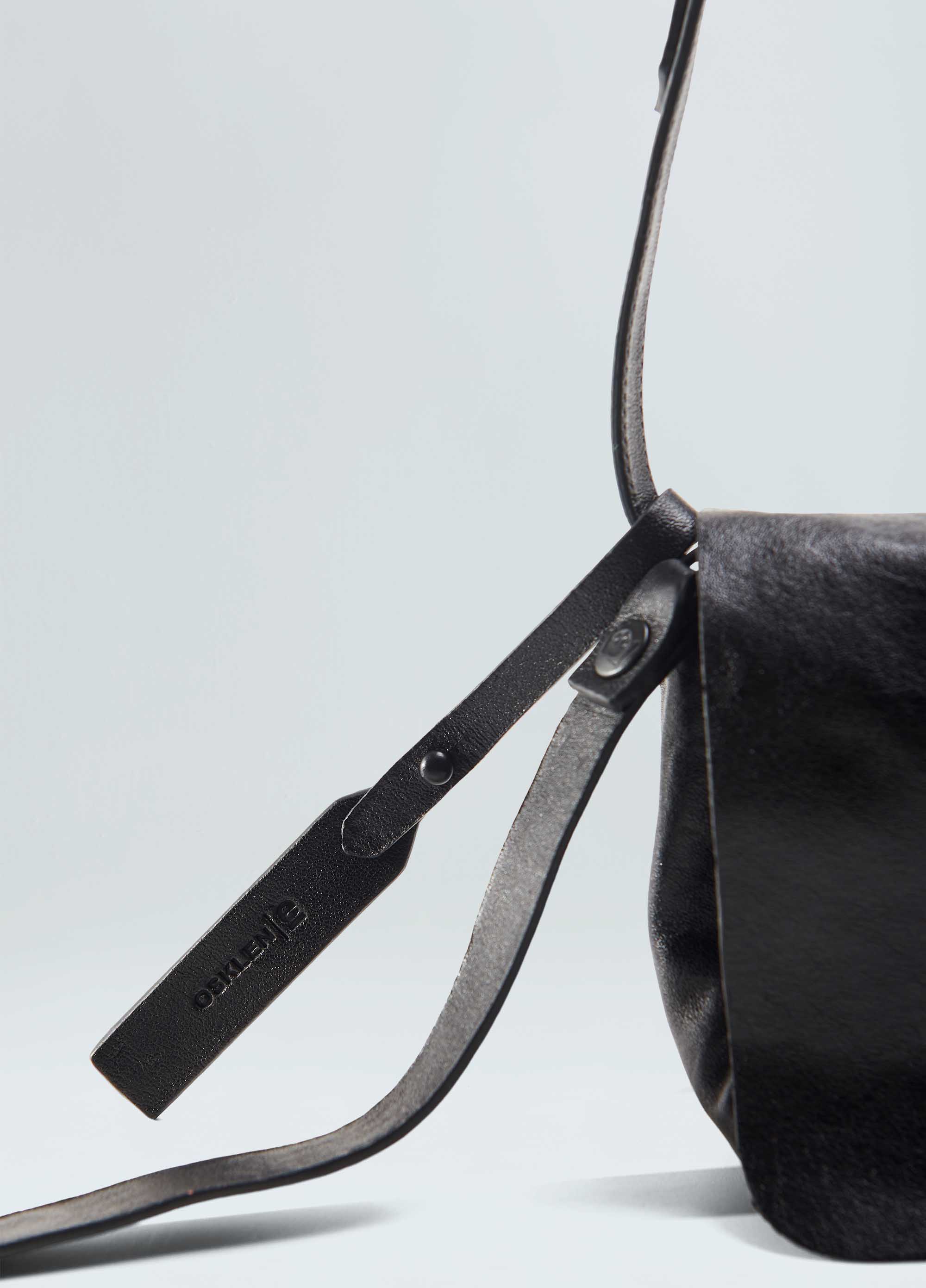 Mini leather crossbody e-basics