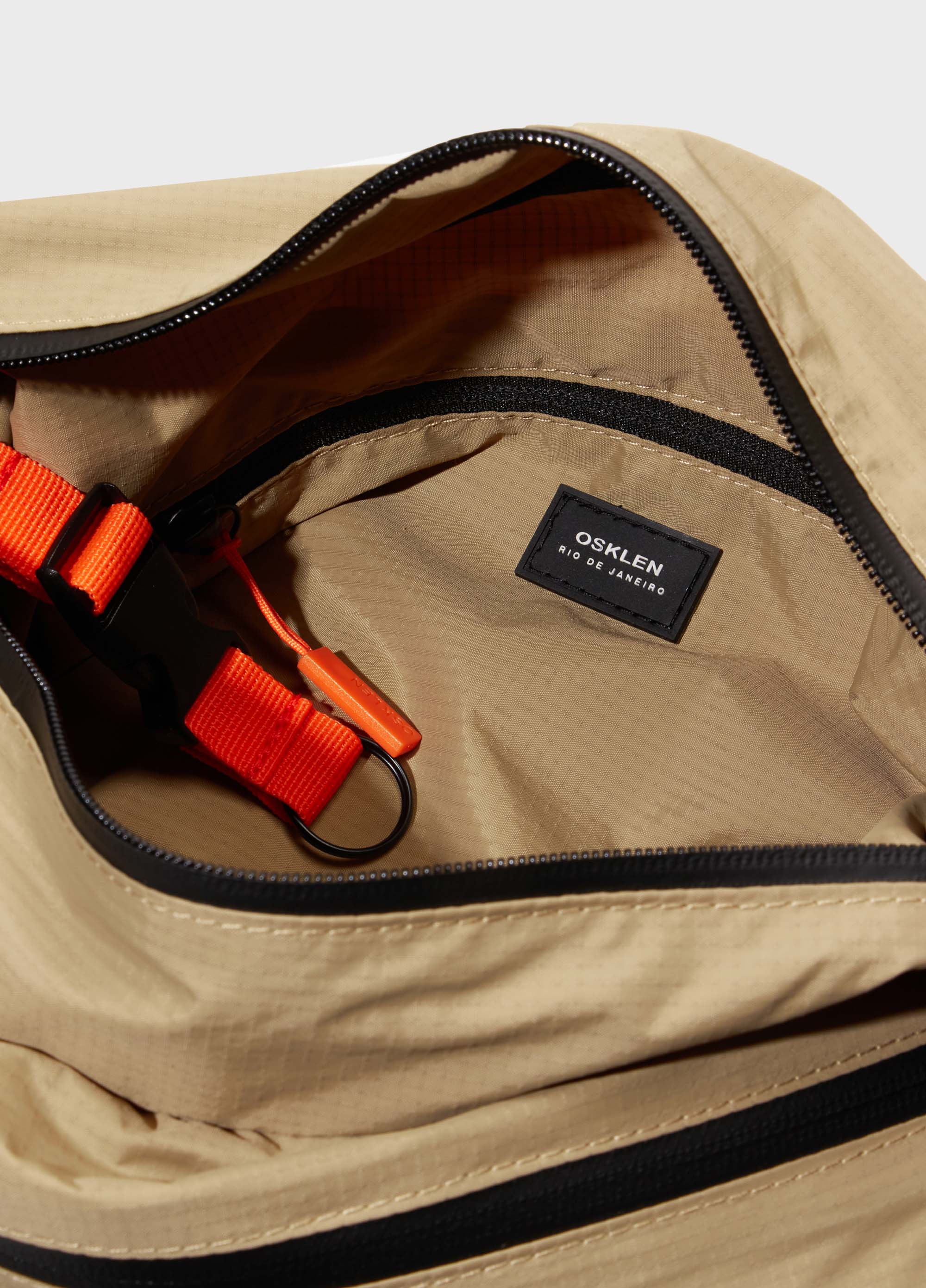 Bolsa split new