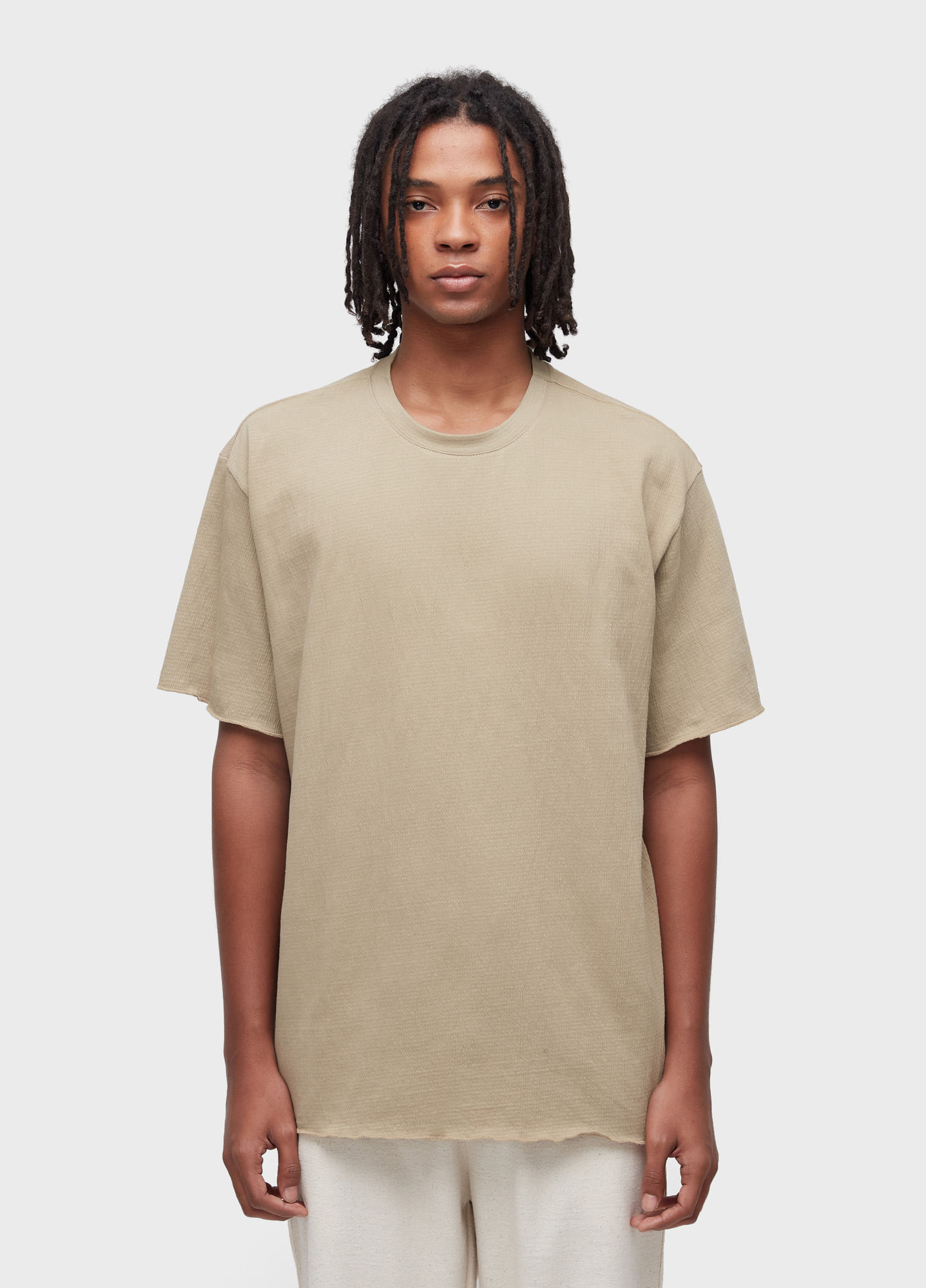 T-shirt wrinkled yogue
