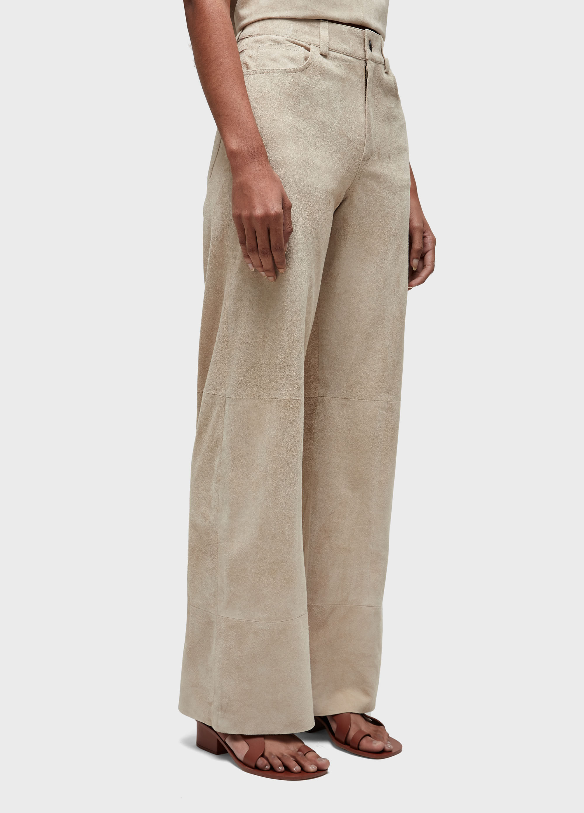 Calça five pockets camurça