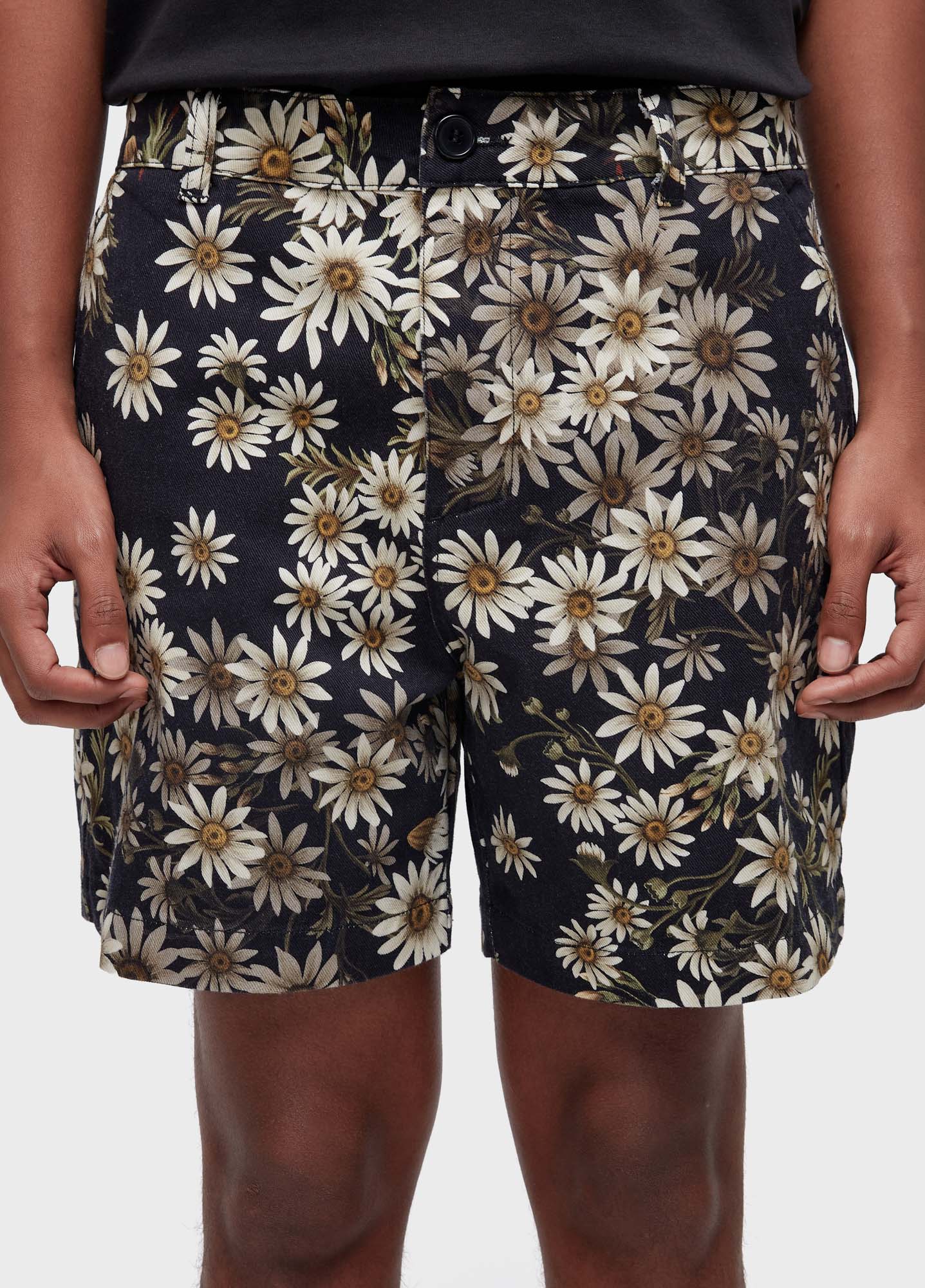 Bermuda flow daisy night