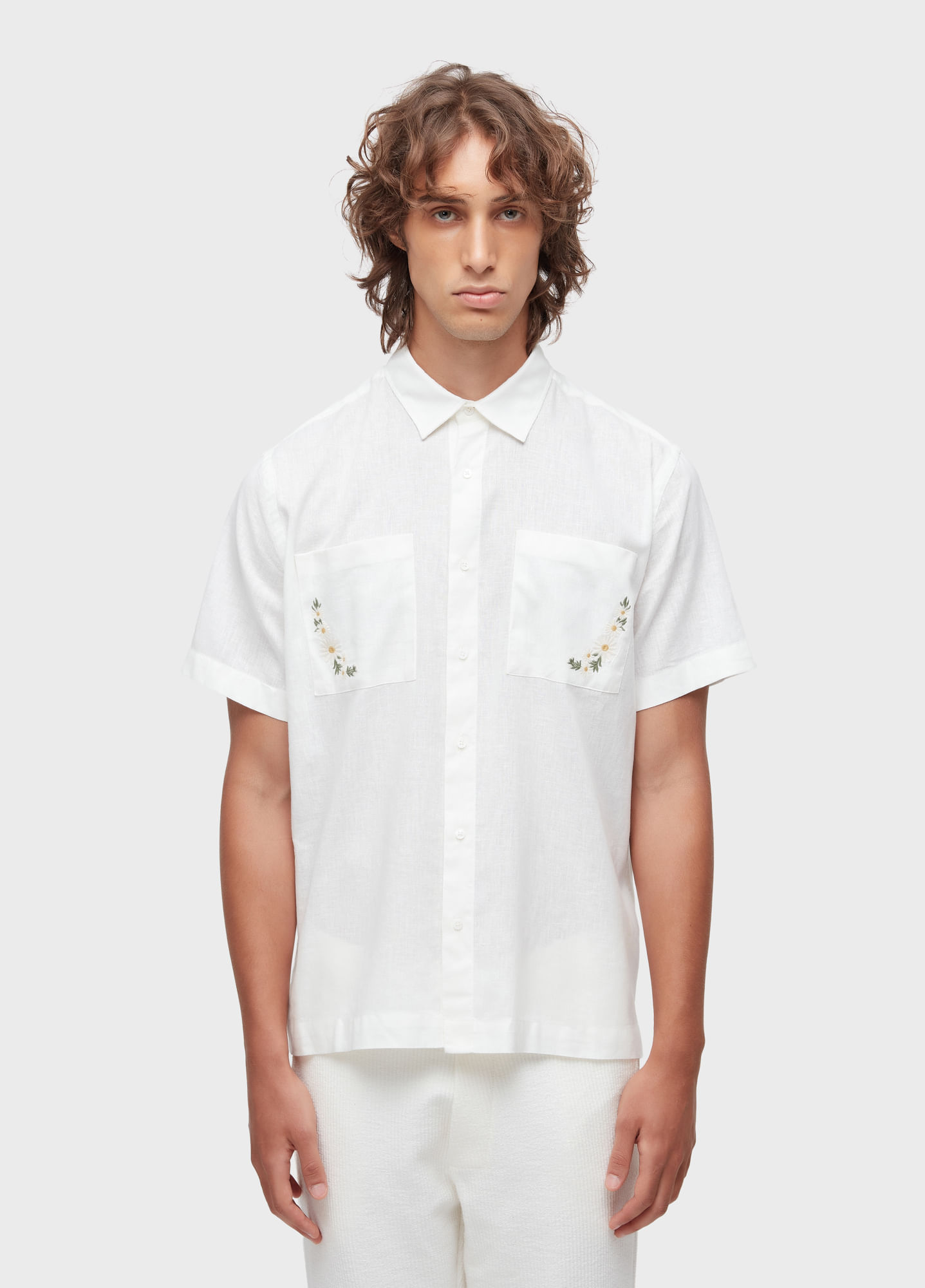 Camisa linen daisy light bordado MC