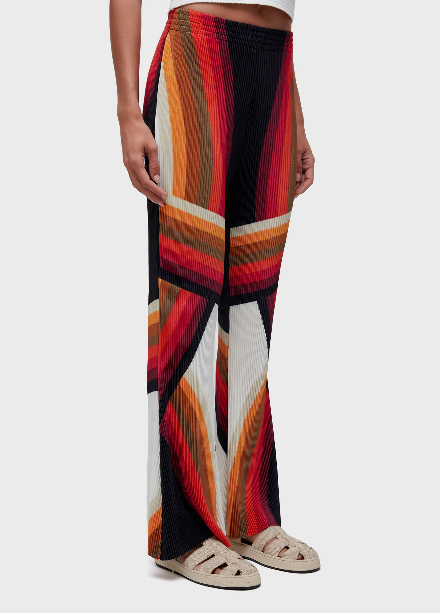 Calça reta plisse onda