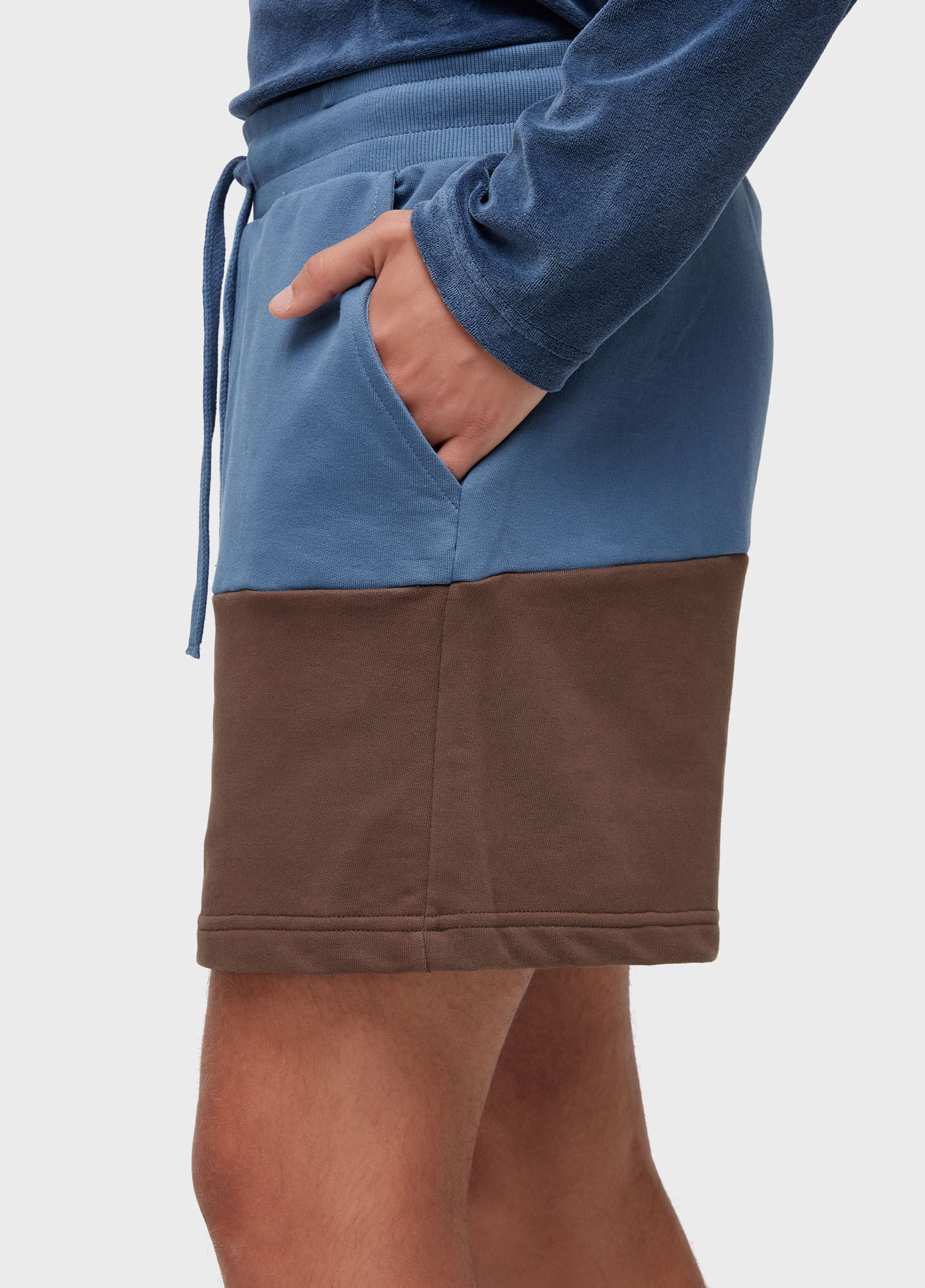 Bermuda over bicolor