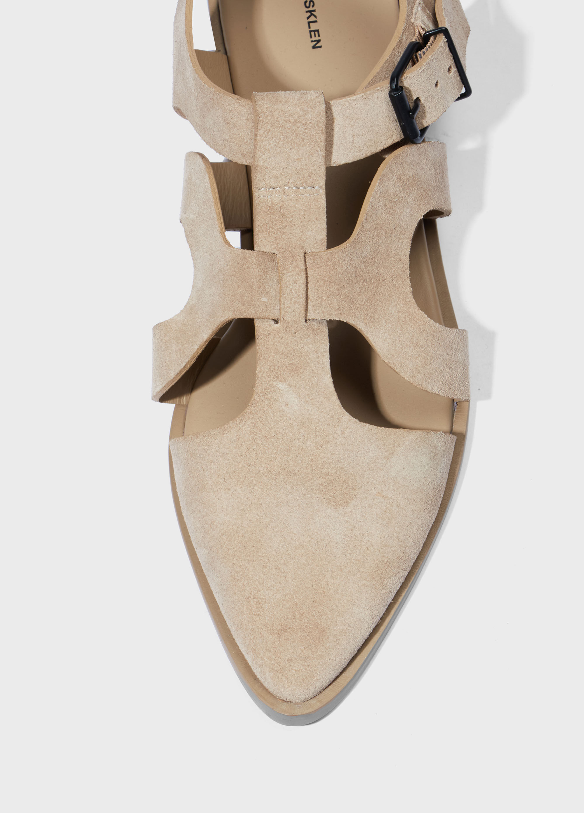 Sapato calçadão camurca