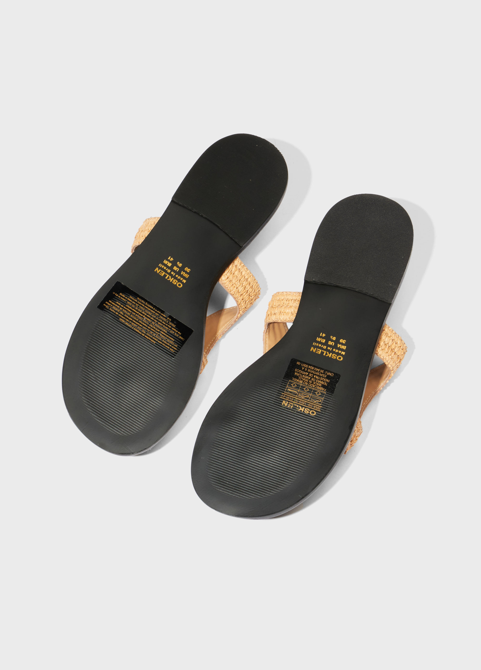 Sandália calçadão rafia